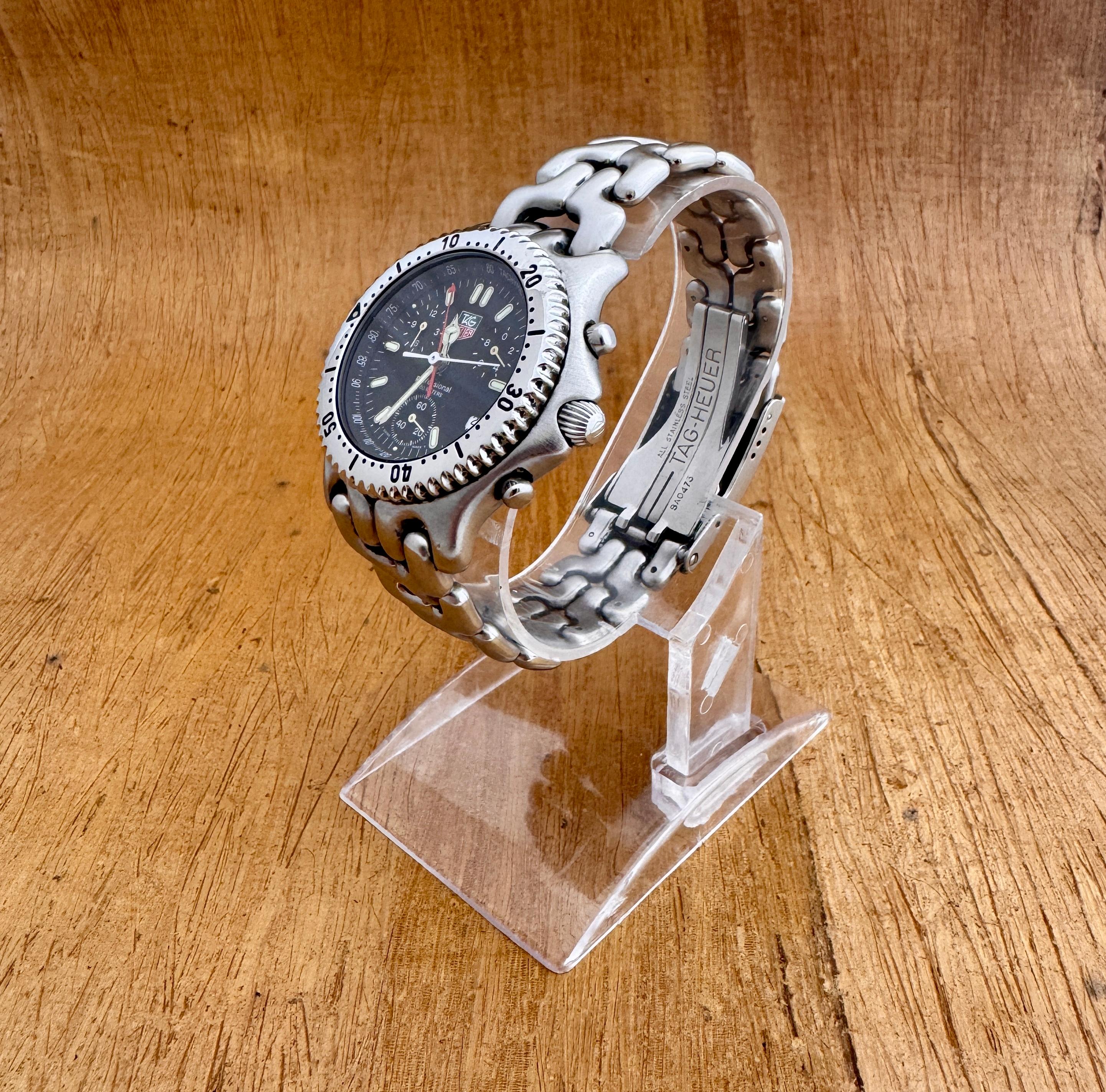 Orologio TAG Heuer Corongraph CG1110-0 Professional Quadrante Nero 200M in vendita 1
