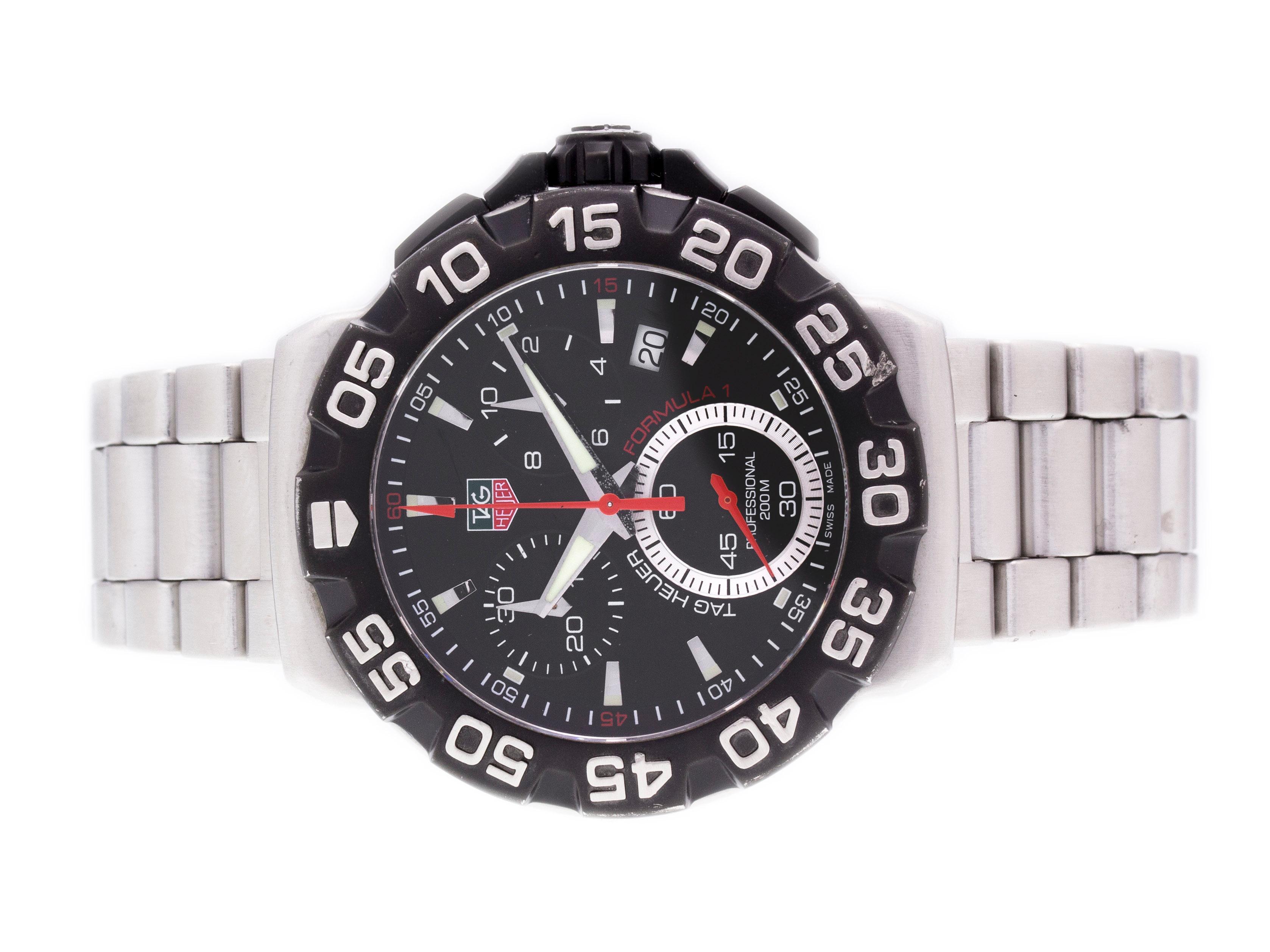 Reloj TAG Heuer Formula 1 CAH1110.BA0850 de acero inoxidable para hombre, con esfera negra con agujas de acero luminiscentes, cronógrafo y brazalete de acero inoxidable.


Marca	Tag Heuer
Serie	Fórmula