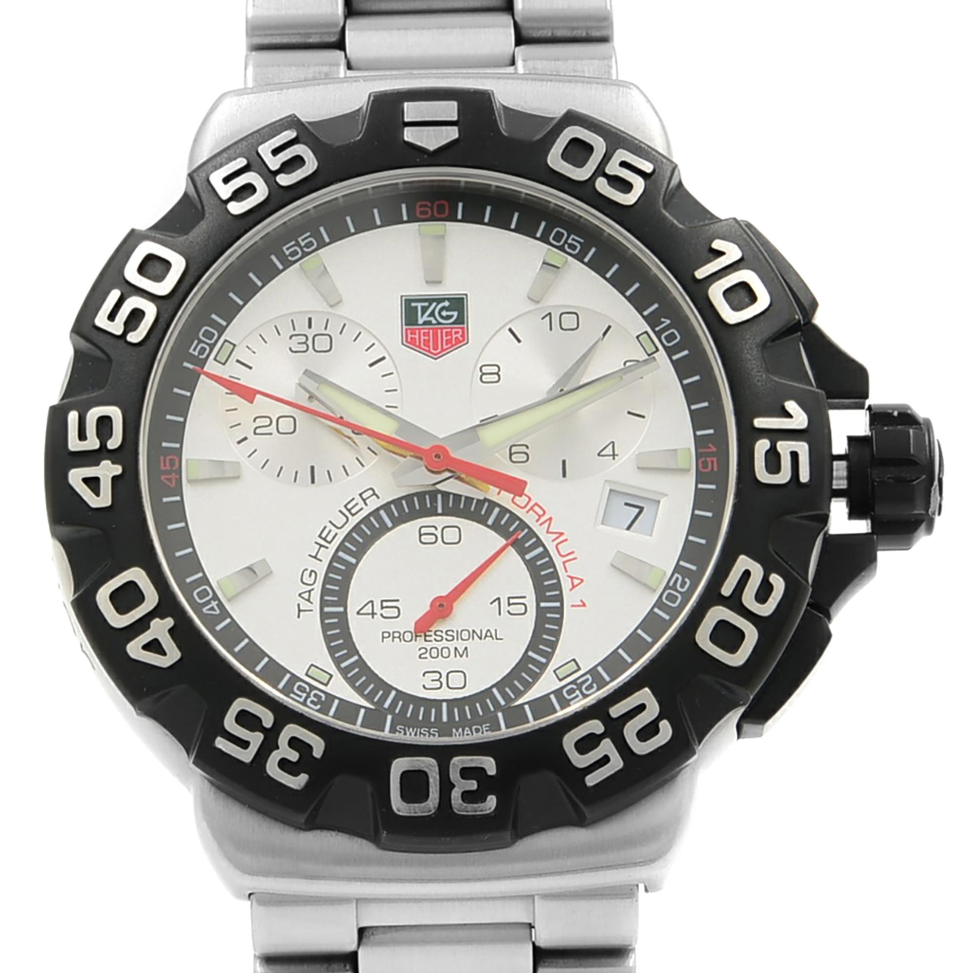 Excellent Pre-owned Condition TAG Heuer Formula One F1 41mm Steel Silver Dial Quartz Men's Watch CAH1111.BA0850. This Beautiful Timepiece Features: Stainless Steel Case with a Stainless Steel Link Bracelet. Uni-Directional Titanium Carbon Nitride