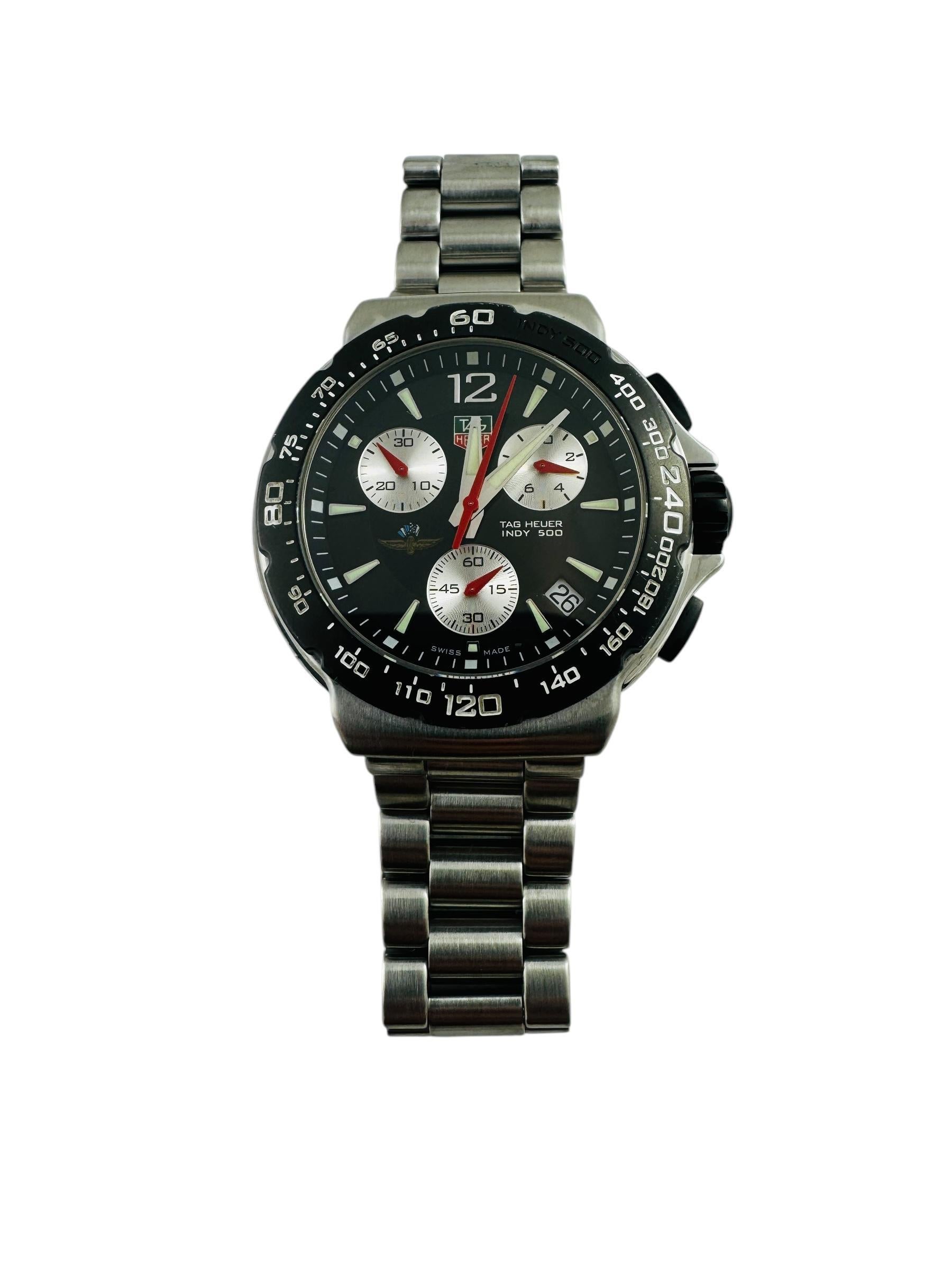 Montre Tag Heuer Indy 500

Modèle : CAC111A
Série : XT8842

Cette montre pour homme Tag Heuer est sertie dans de l'acier inoxydable

Cadran et lunette noirs

Boîtier de 41 mm

Chronographe

Mouvement à quartz

Bracelet en acier inoxydable avec