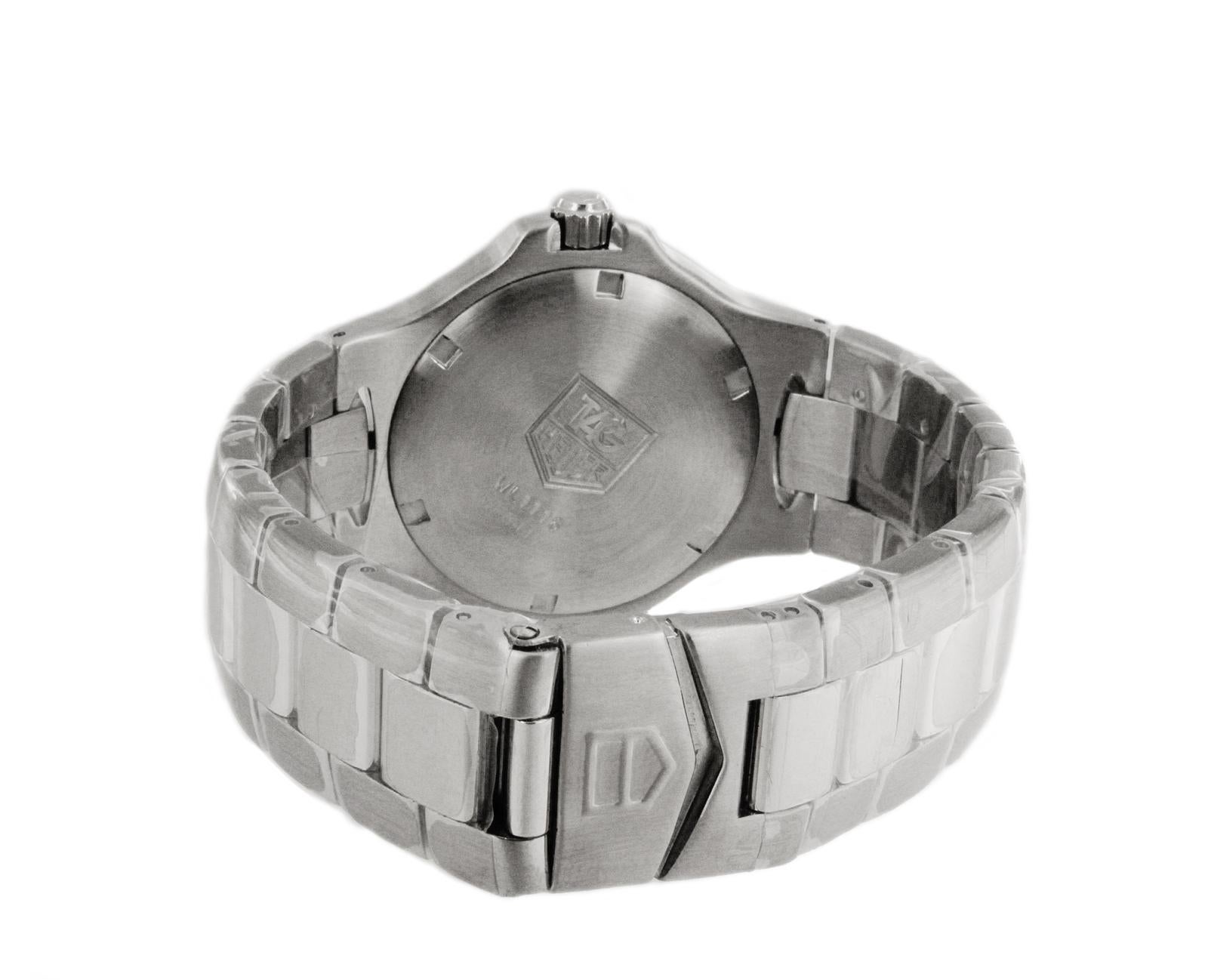 TAG HEUER KIRIUM BLUE DIAL WATCH WL1116

- Neuwertiger Zustand
- Gehäusegröße: 39mm
-Gehäusedicke: 10.6mm
-Bewegung: Quarz
-Edelstahl
-Blaues Zifferblatt
-Datumsanzeige
-Verschraubte Krone

*Kommt mit Box:: ohne Papiere.