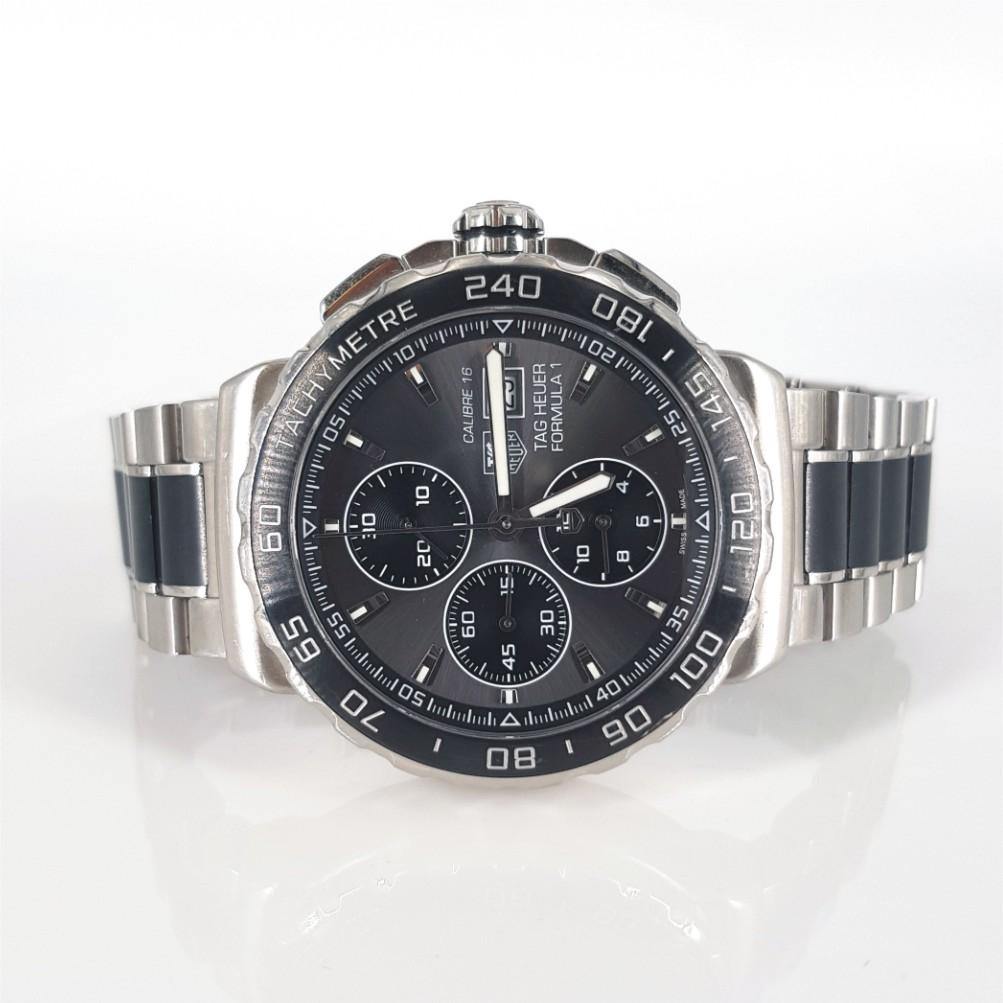 TAG Heuer Link Herren Formel 1 Uhr im Zustand „Hervorragend“ im Angebot in Cape Town, ZA