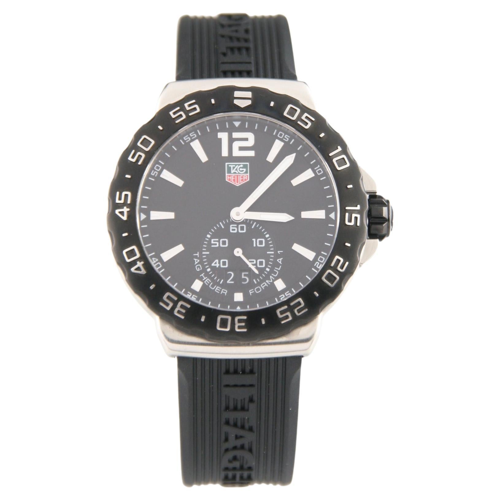 Tag Heuer Men's Formula Quartz Watch w/ Rubber Tag Heuer Band WAU-1110 For Sale