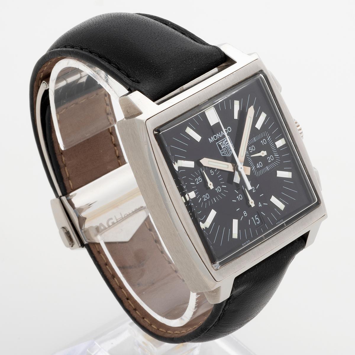 Our neo-vintage Tag Heuer Monaco is an early example of the re-editions , when the success of the vintage inspired Heuer dialled watches led to the permeant addition to the Tag Heuer range, and the dial becoming 