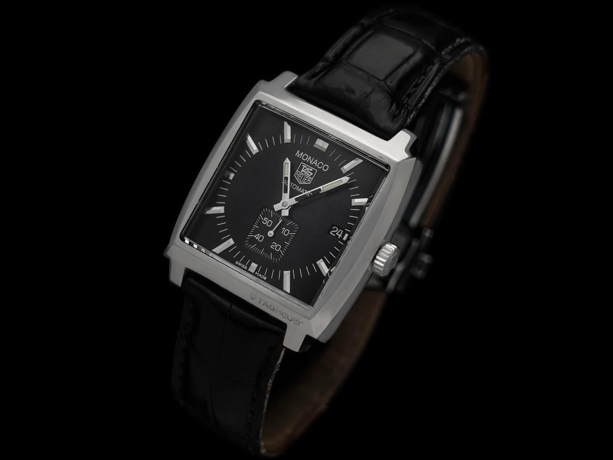 TAG Heuer Monaco Calibre 6 Ref. WW2110 Steel Chronograph - Neuf avec boîte, papiers Excellent état - En vente à Suwanee, GA