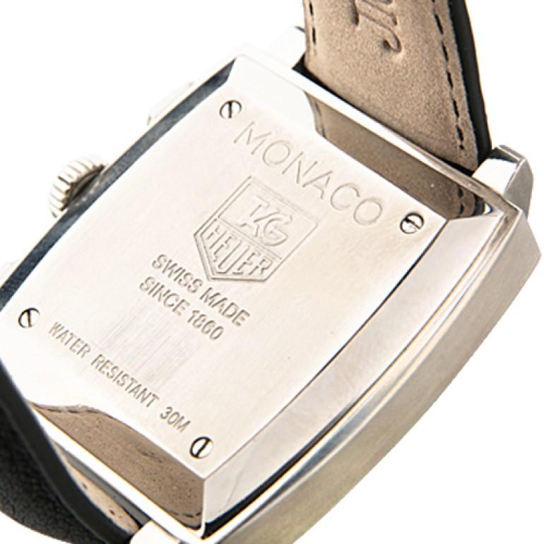 Montre pour homme TAG Heuer Monaco CW2111 Chronographe automatique en acier inoxydable Pour hommes en vente