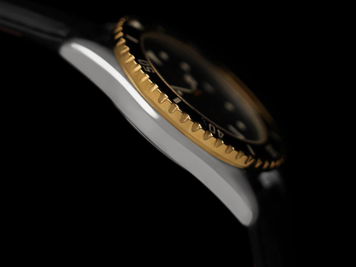TAG Heuer PROFESSIONAL 1000 Homme SS & Gold 18K Submariner Diver - Mint en vente 1