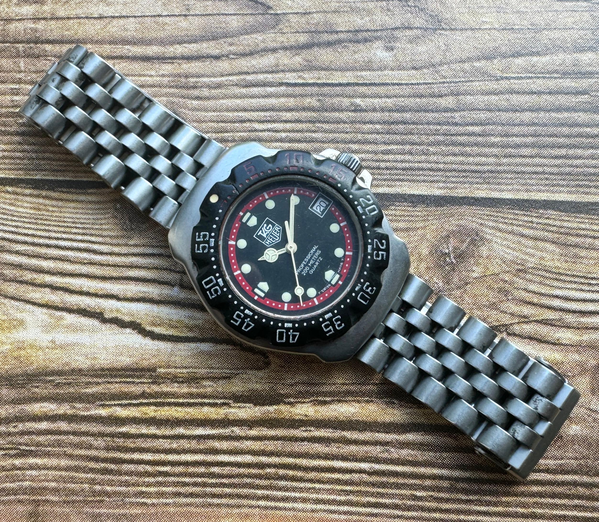 TAG Heuer Professional 200m WG111A Blaue professionelle Edelstahluhr 6