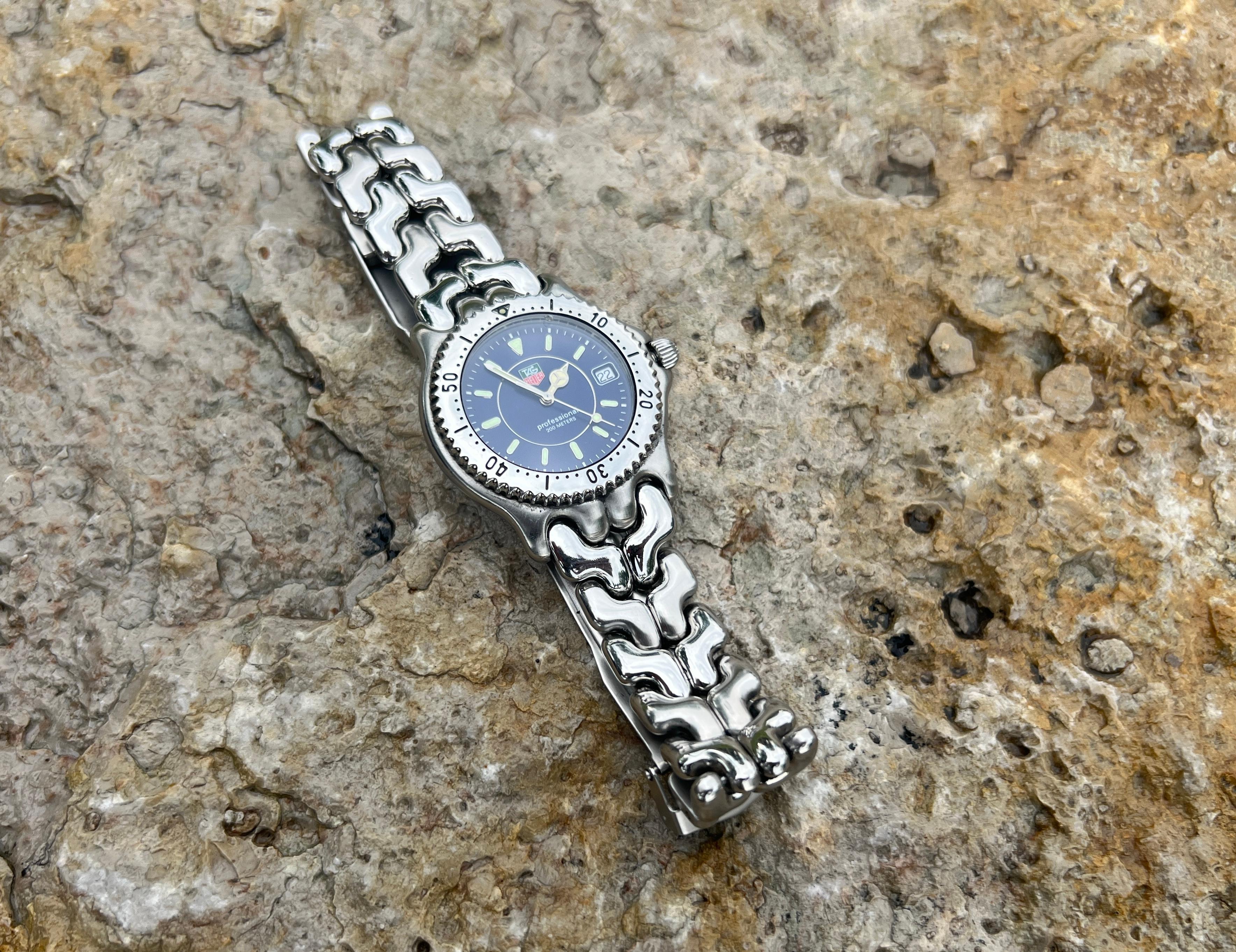 TAG Heuer Professional 200m WG111A Blaue professionelle Edelstahluhr 9