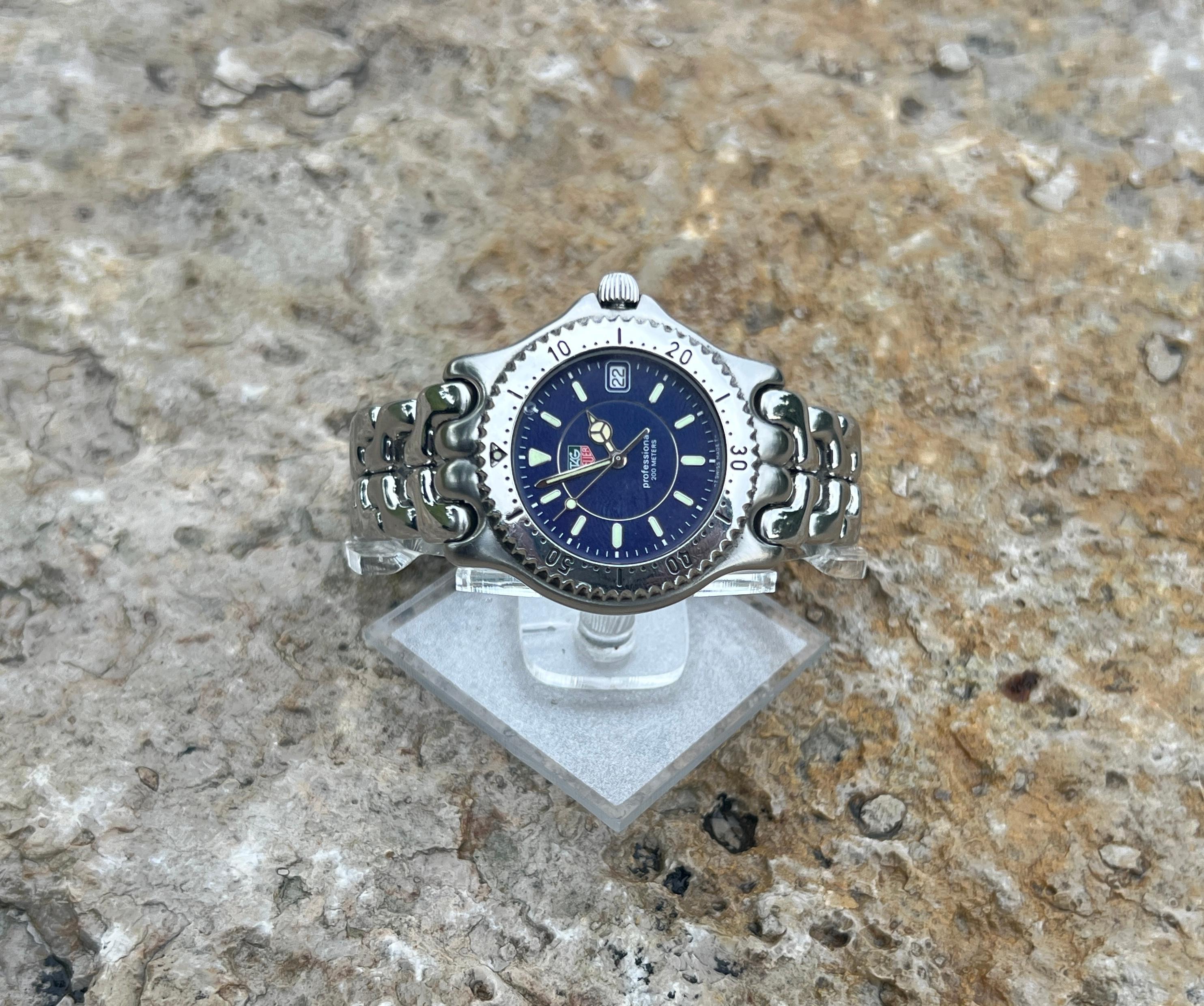 TAG Heuer Professional 200m WG111A Blaue professionelle Edelstahluhr 13