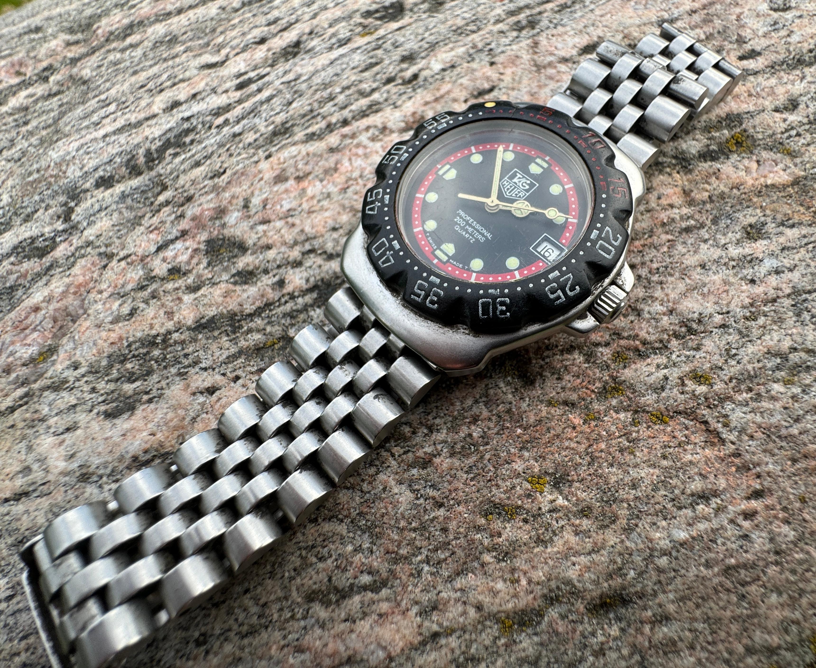 TAG Heuer Professional 200m WG111A Blaue professionelle Edelstahluhr 5