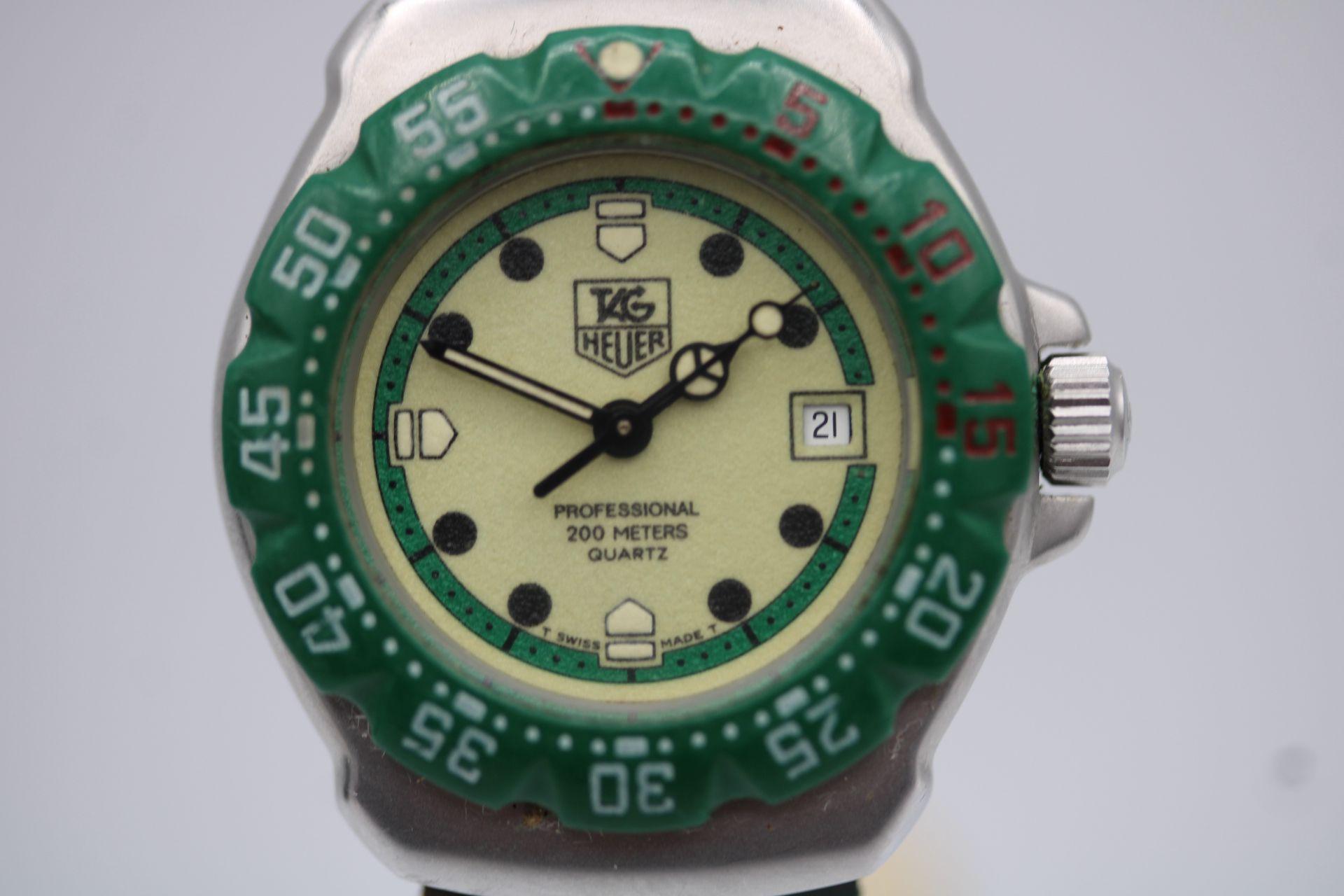 TAG HEUER Professional WA1412 In Good Condition In London, GB