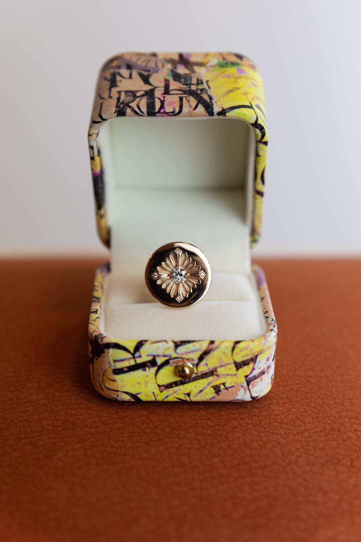 For Sale:  Tag Ring, Yellow gold, Diamond 4