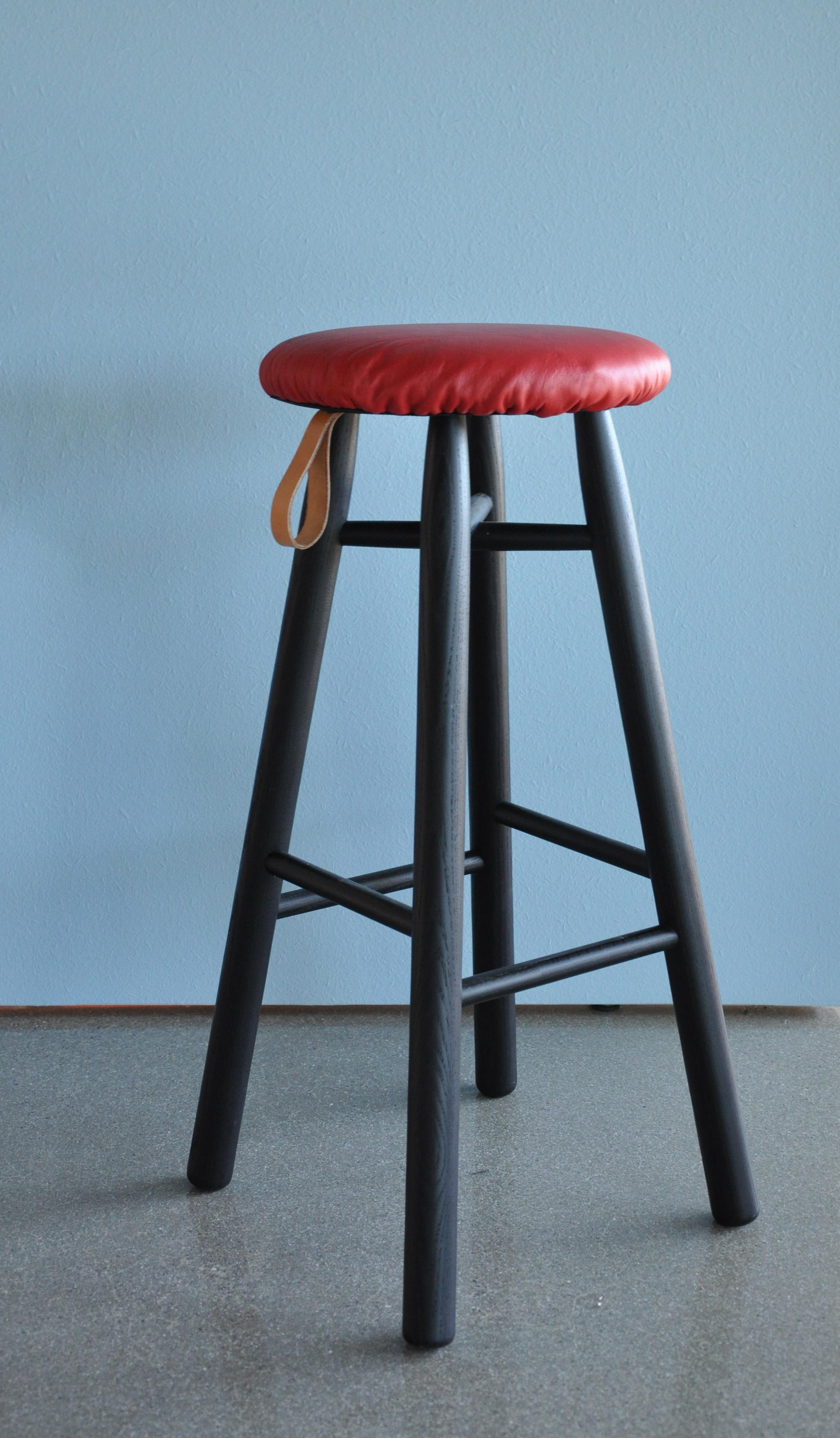 TAG Stool High, Black Ash Structure & Leather-Upholstered Seat by Ichiro Iwasaki In New Condition For Sale In Biancade, IT