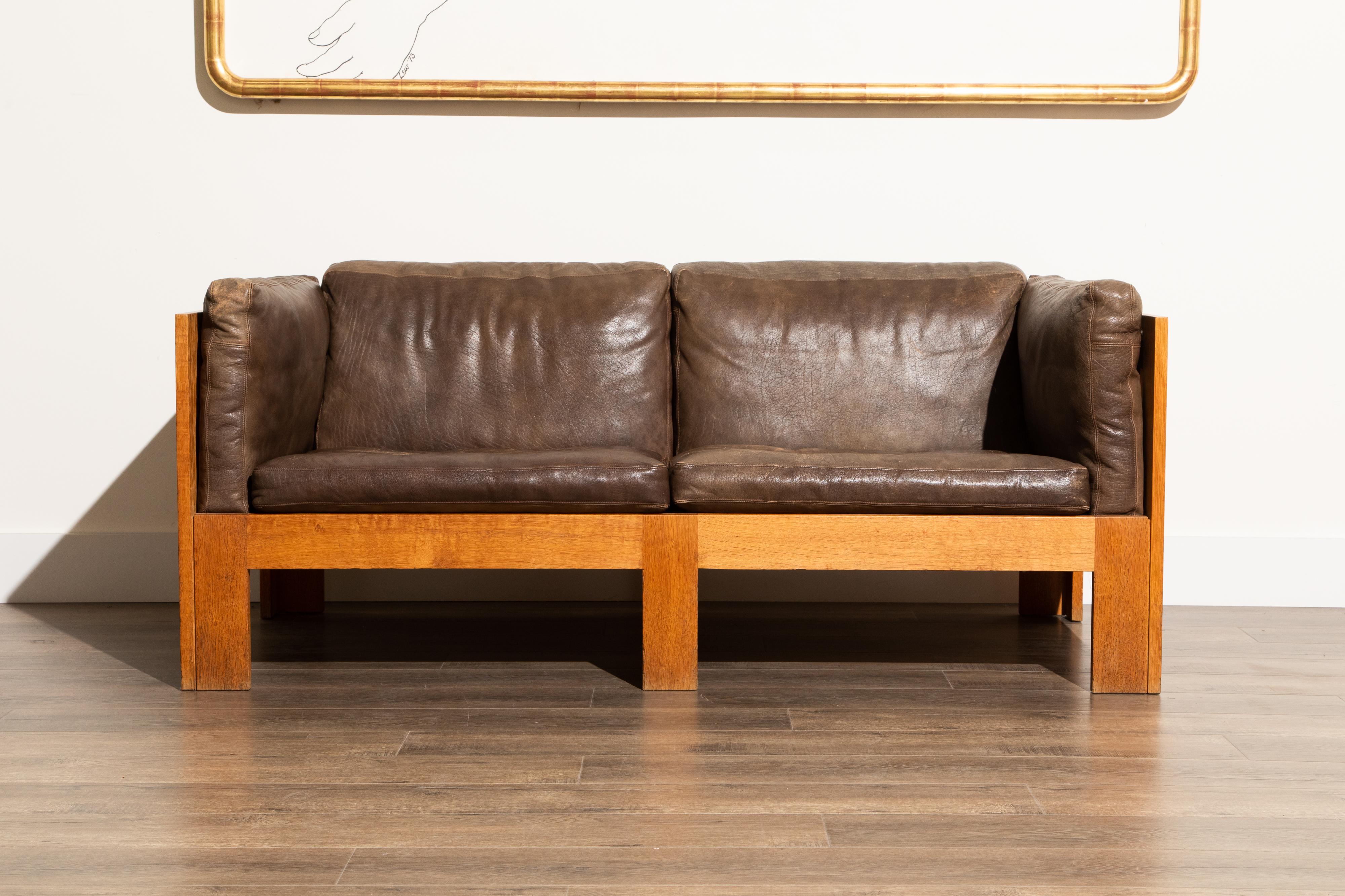 Tage Poulsen Pair of Model TP632 Oak and Patinated Leather Sofas, circa 1962 3