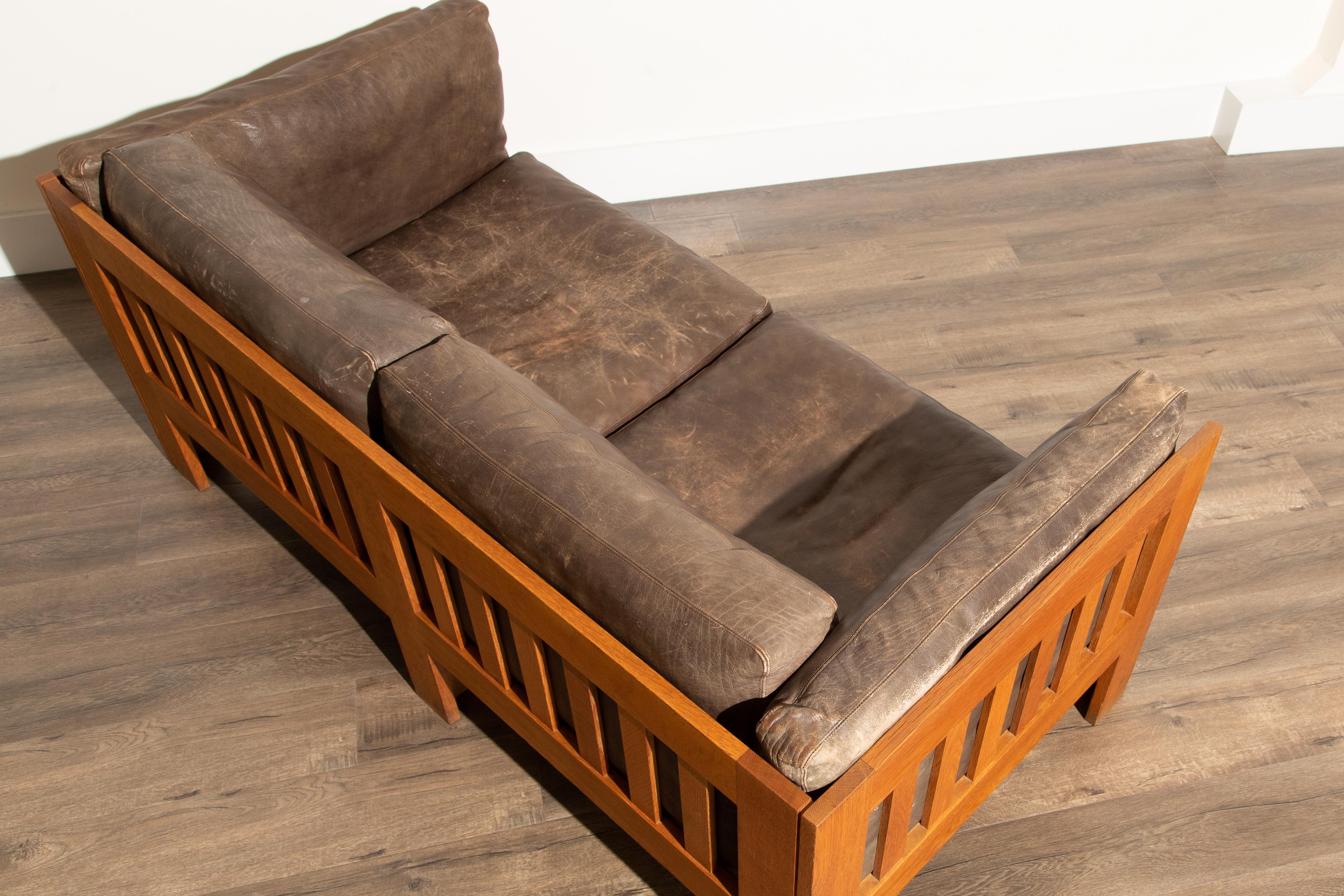 Tage Poulsen Pair of Model TP632 Oak and Patinated Leather Sofas, circa 1962 12