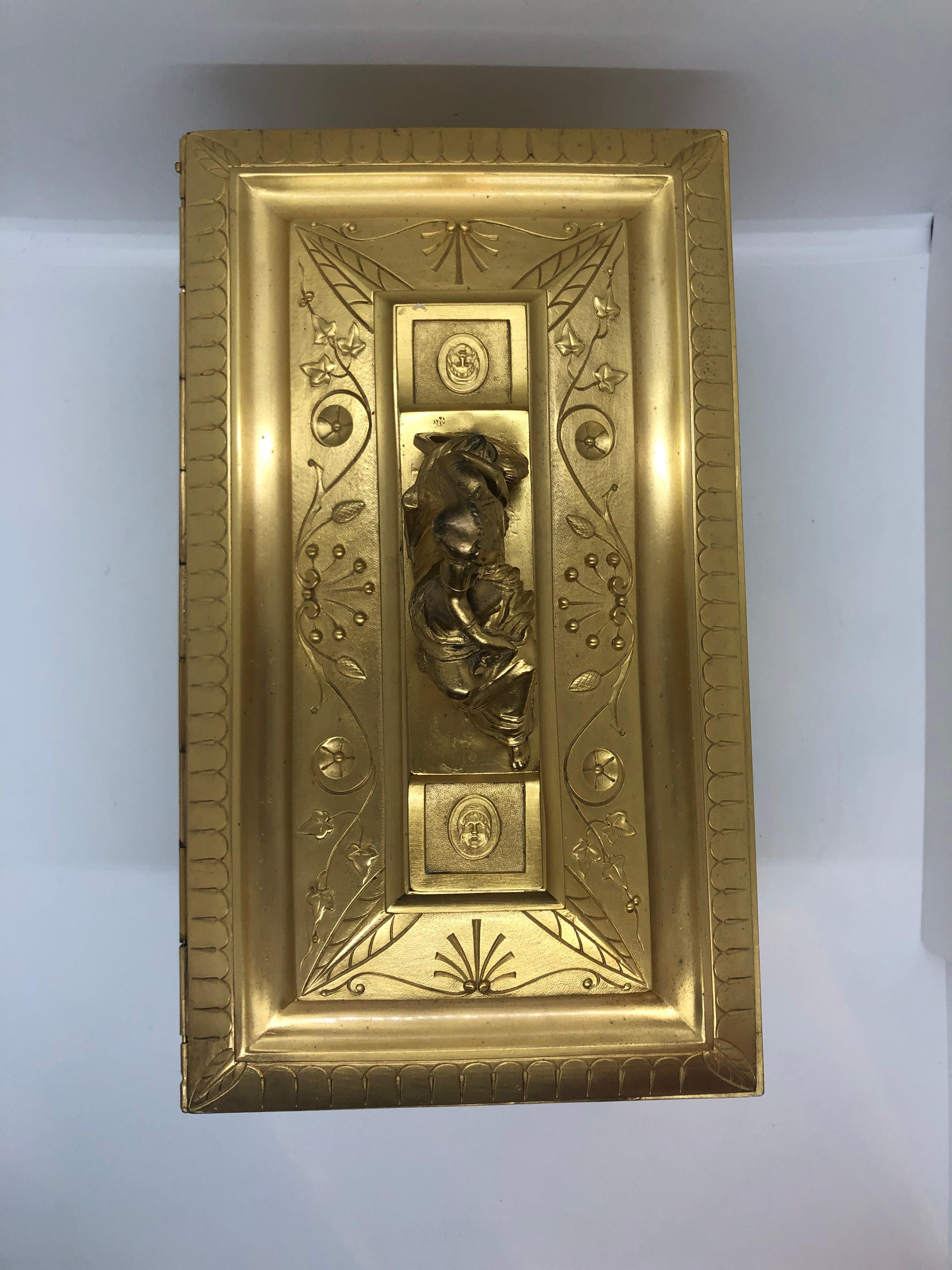 Tahan Gilt Bronze Box In Fair Condition For Sale In Natchez, MS
