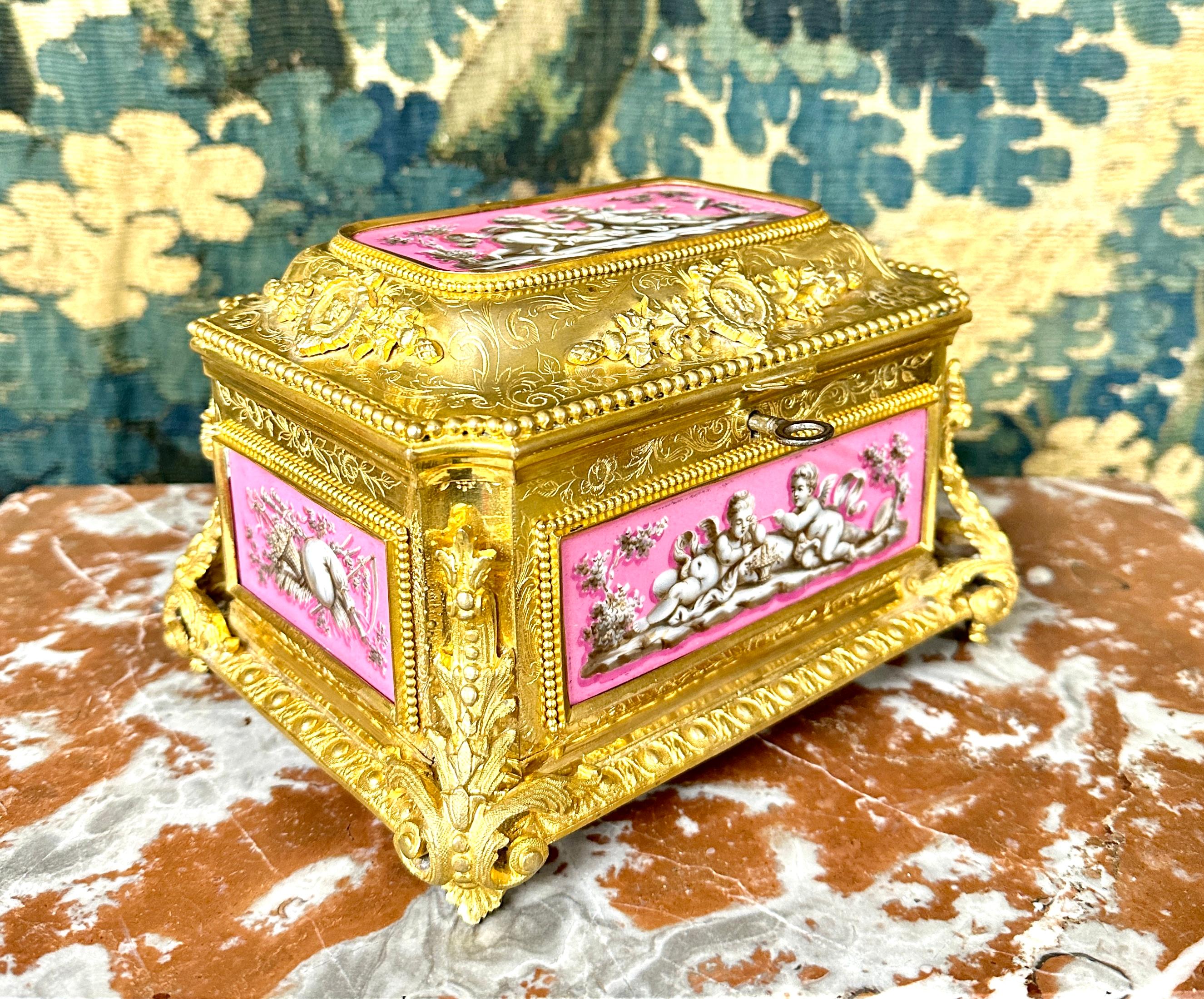 Tahan, Jewelry Box in Gilt Bronze and Porcelain, Napoleon III Period 7