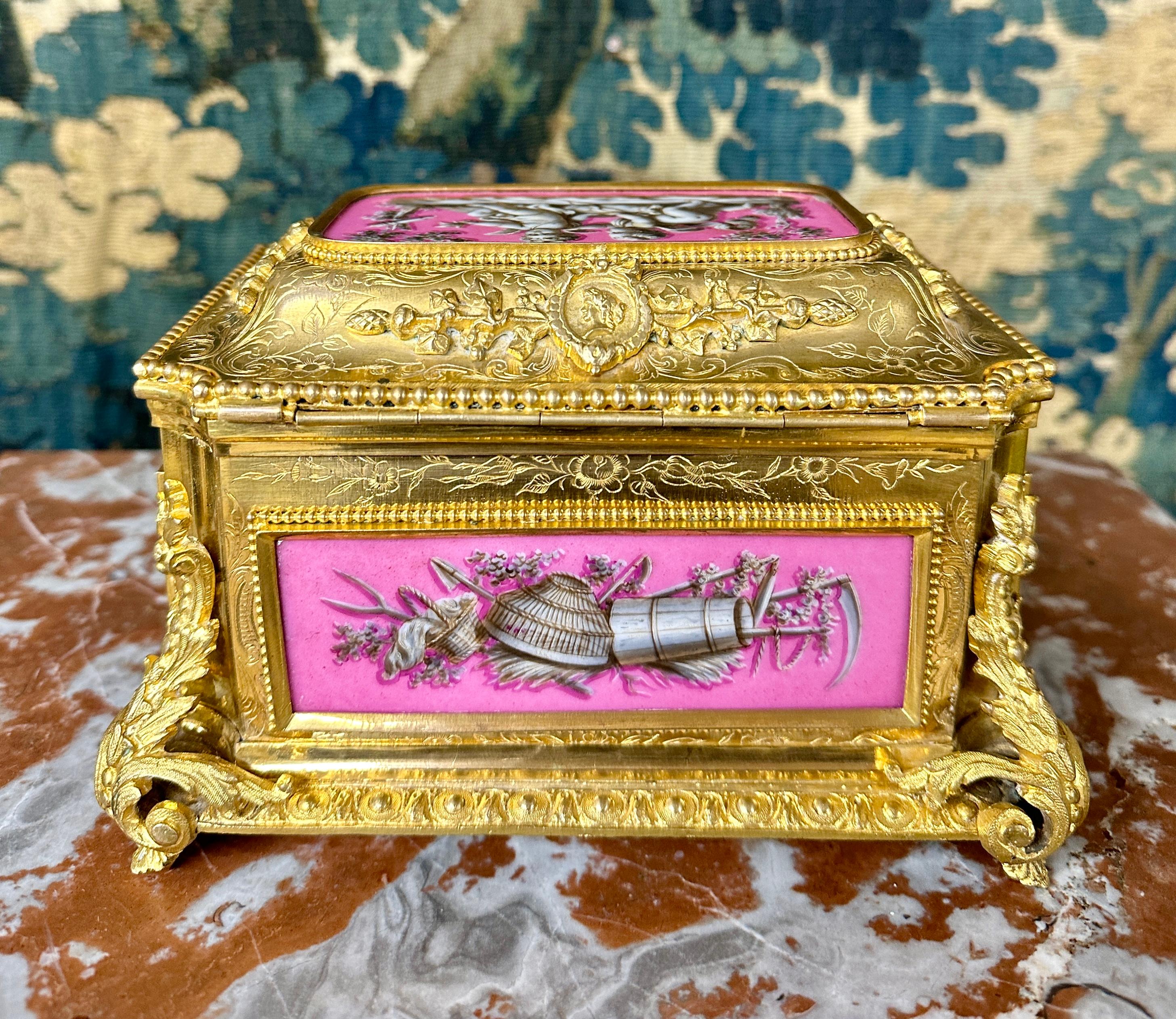 Tahan, Jewelry Box in Gilt Bronze and Porcelain, Napoleon III Period 1