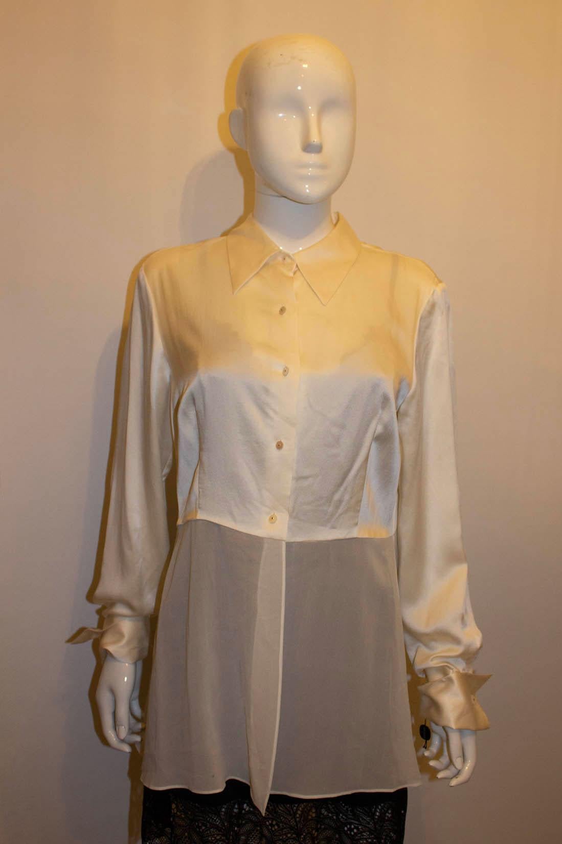 Tahari Satin and Sheer Blouse In Good Condition For Sale In London, GB