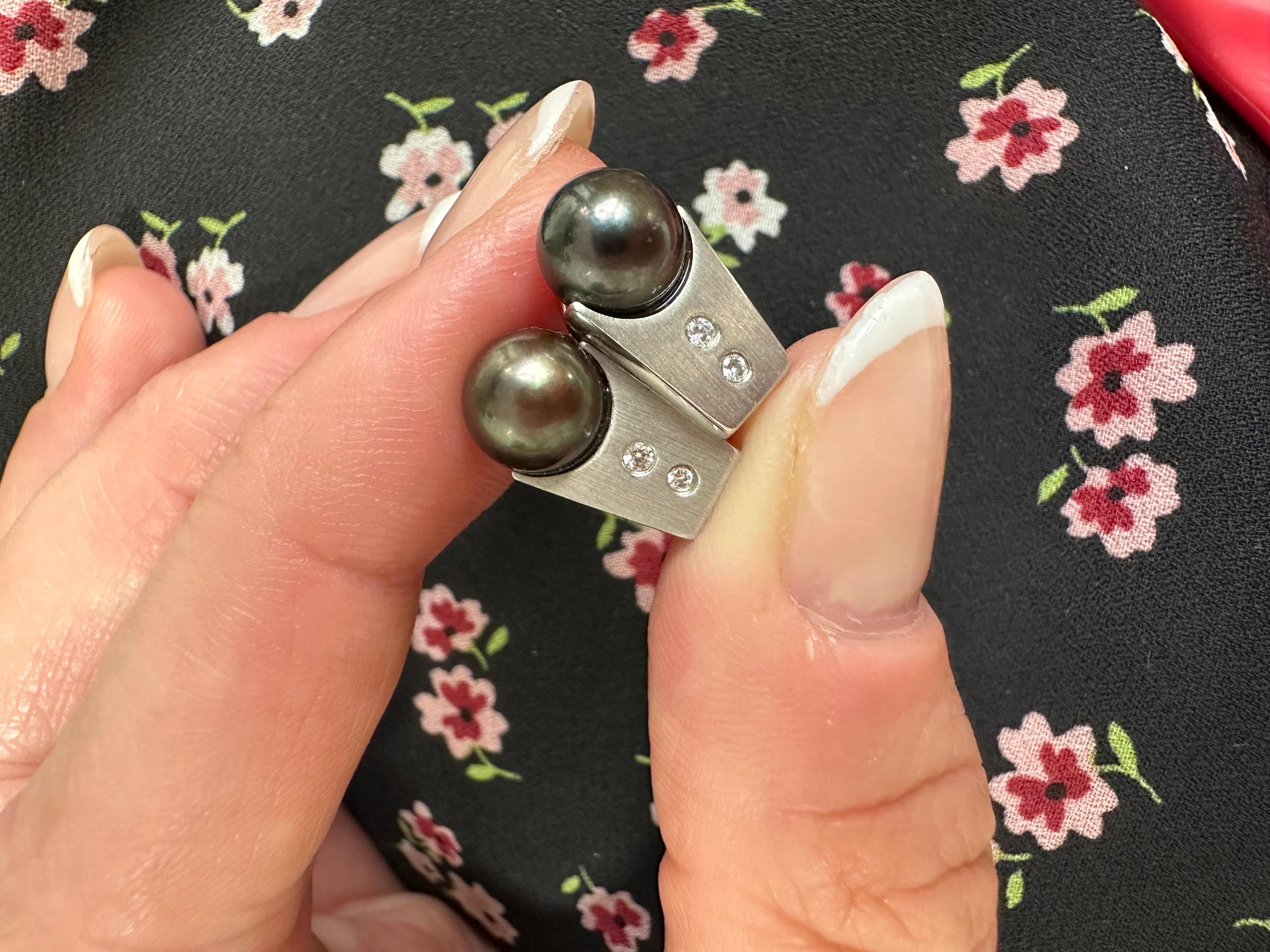 Tahiitan pearl earrings 14KT 8mm pearl diamond earrings omega For Sale 1
