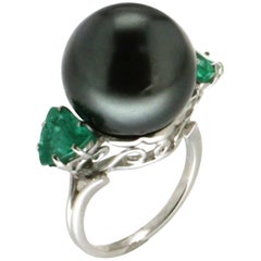 Tahiti Pearl 18 karat White Gold 2.20 karat Emeralds Cocktail Ring