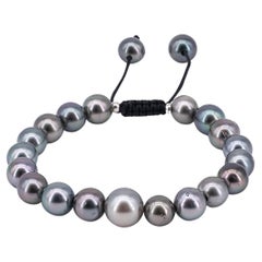 Tahiti pearl bracelet with drawstring closure