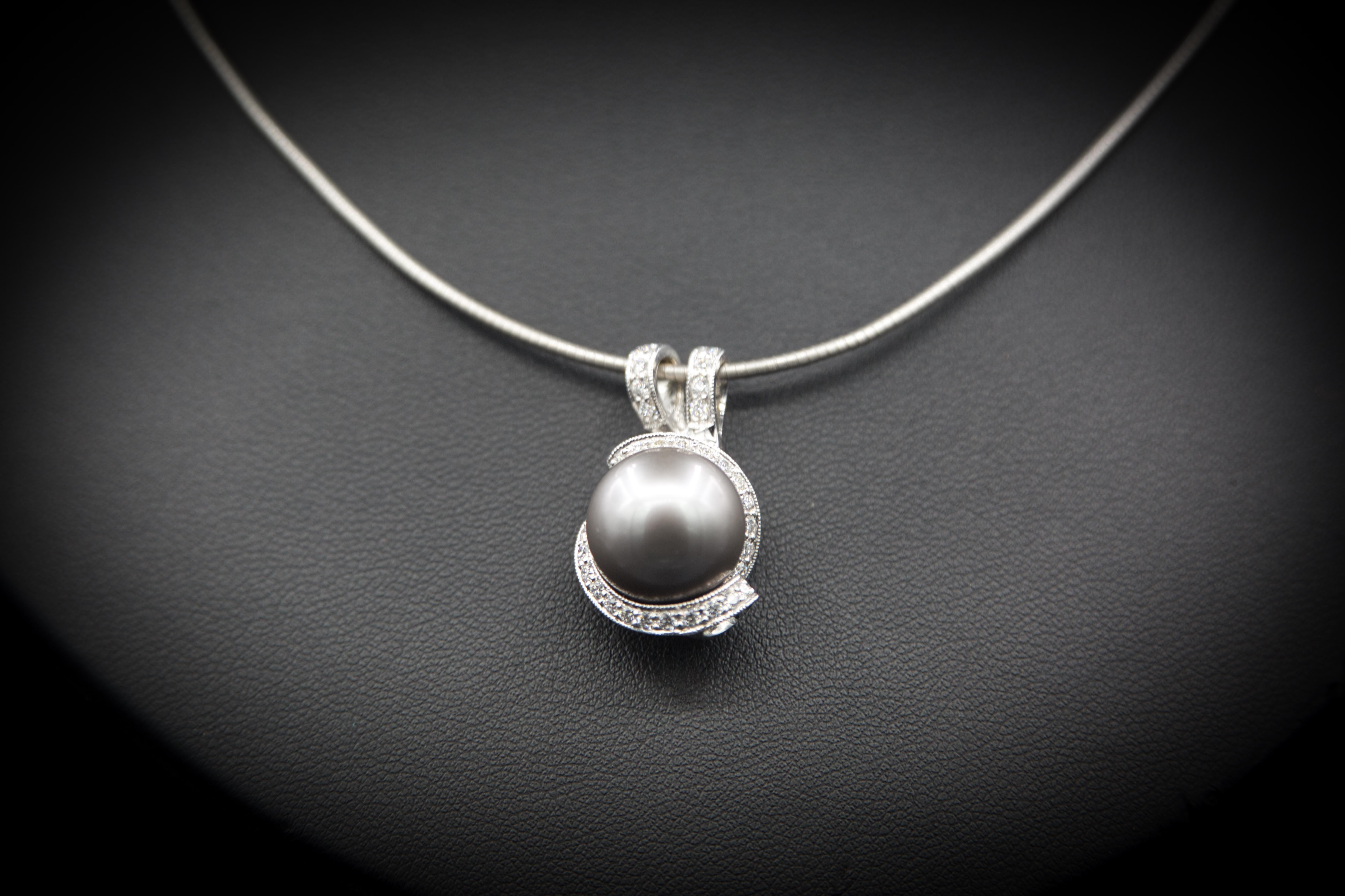 Diamante con perla di Tahiti  ciondolo In condizioni Nuovo in vendita a Bad Kissingen, DE