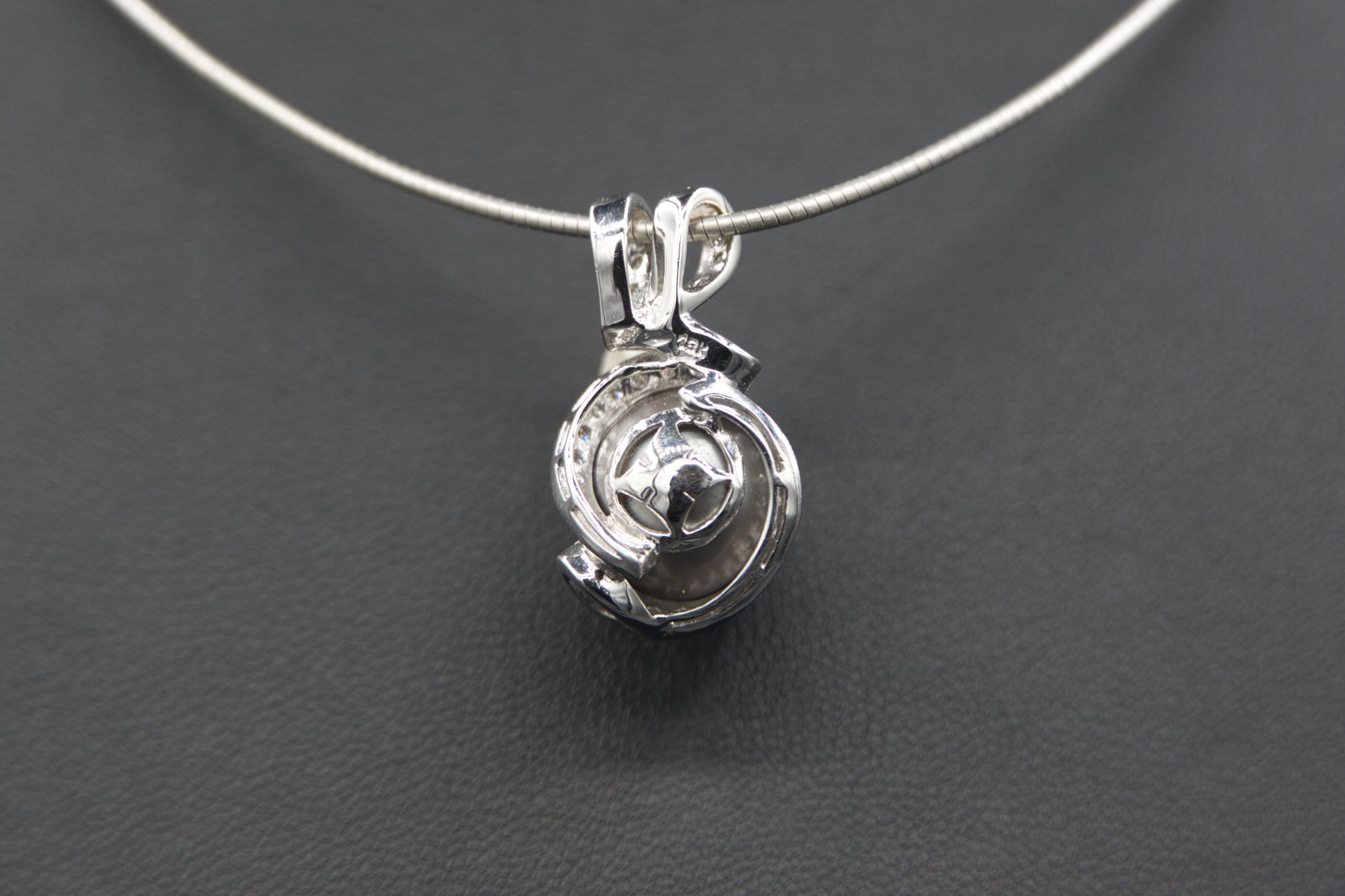 Diamante con perla di Tahiti  ciondolo in vendita 1