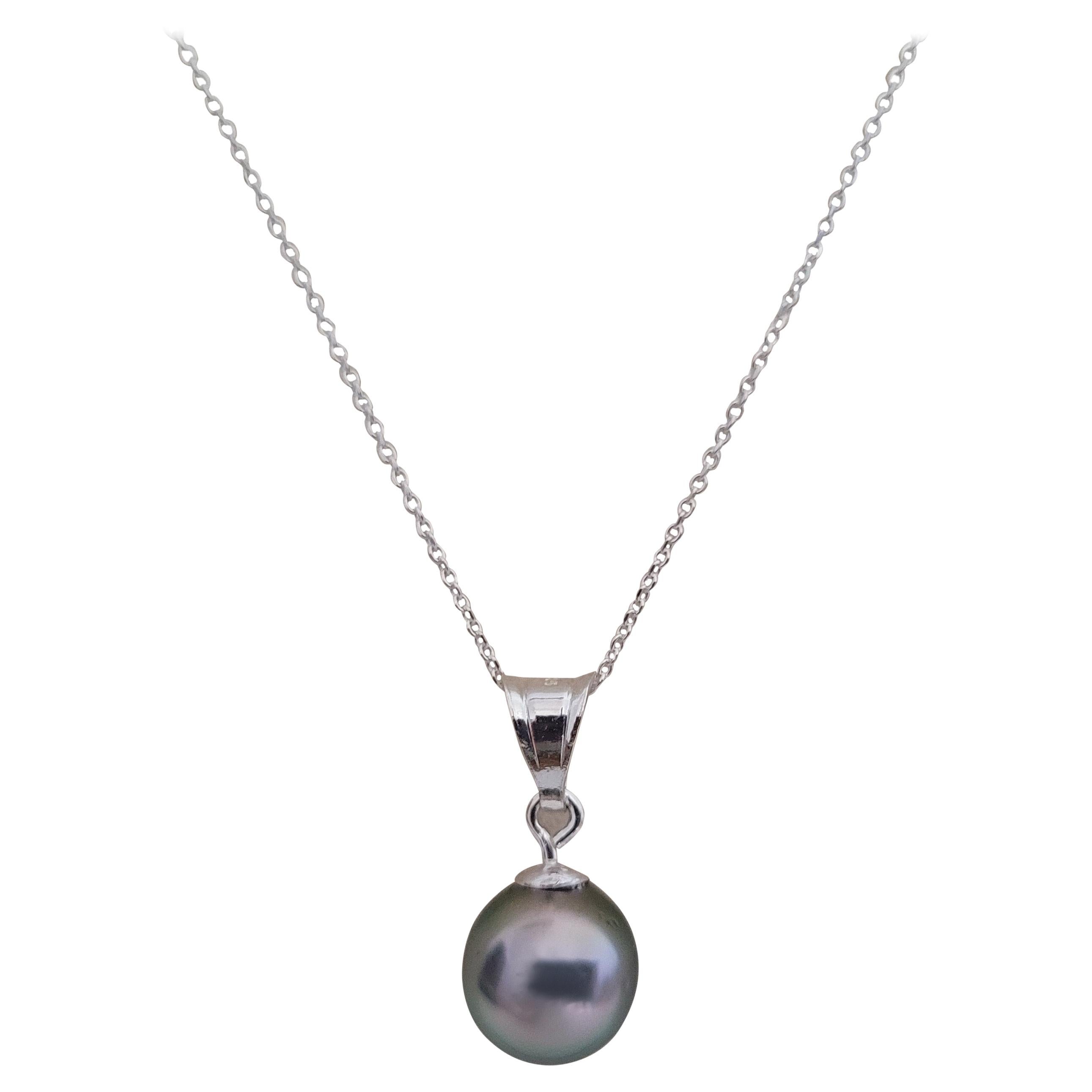 Tahiti Pearl Pendant, Natural Color and High Luster, AAA Quality For Sale