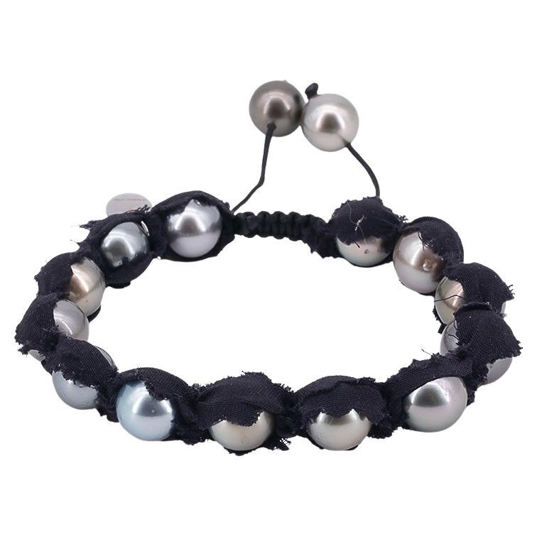 Tahiti pearls bracelet with silk and drawstring closure For Sale