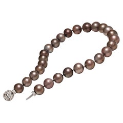 Tahitian 15-17.5mm Pearl Necklace 18 kt Gold Diamond Locker