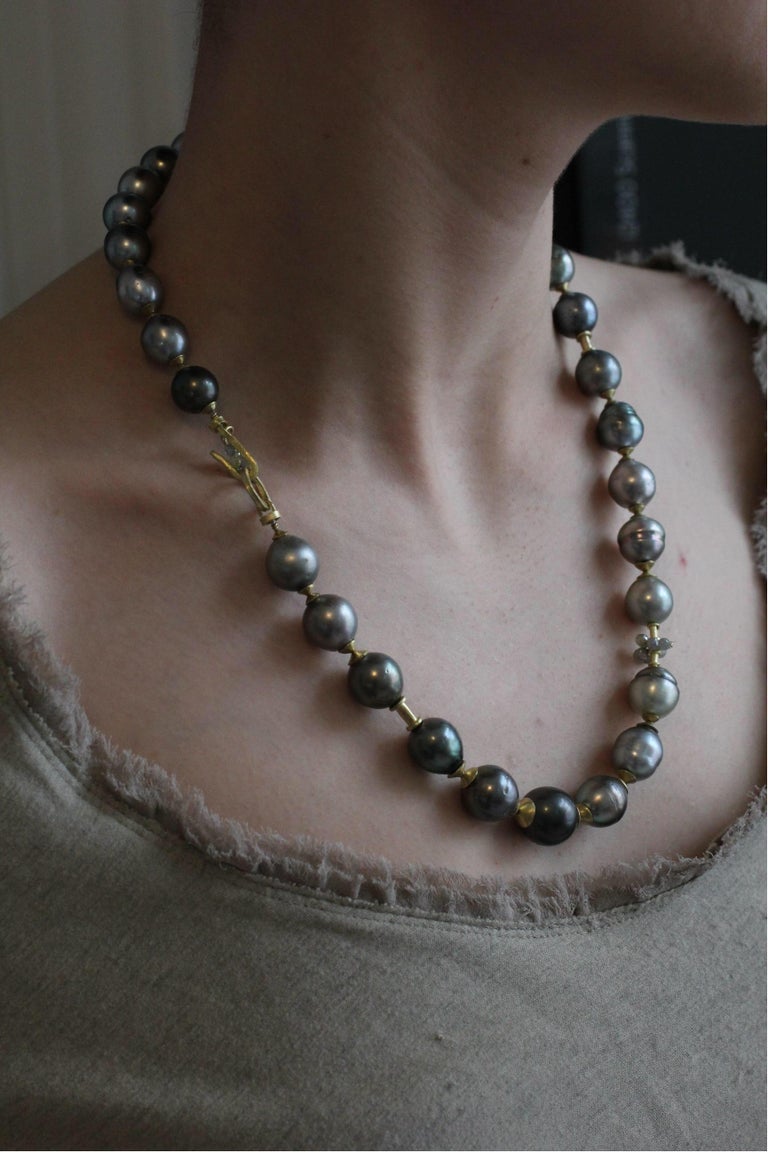Tahitian Baroque Pearls Gray Diamonds 18K Gold Beaded Drop Necklace Bridal Gift For Sale 5