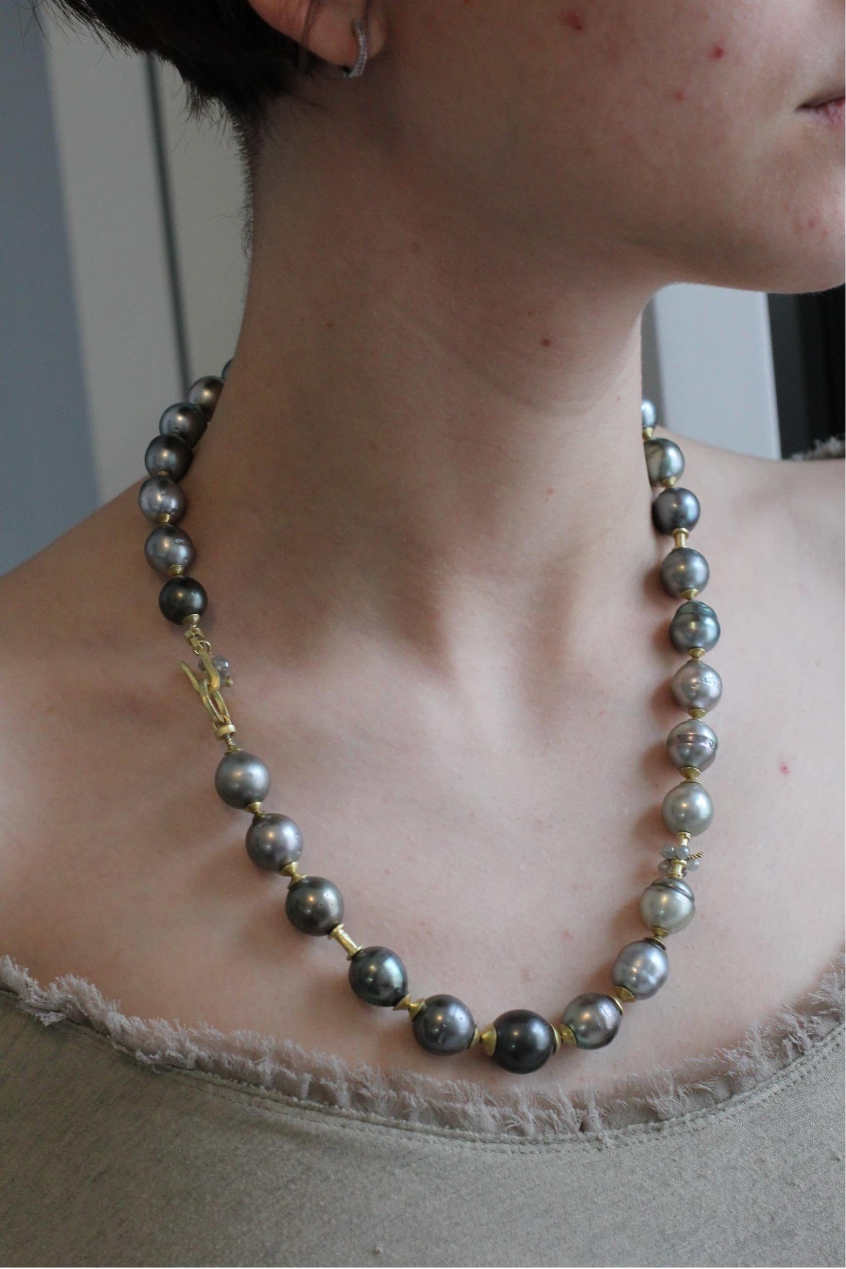 Tahitian Baroque Pearls Gray Diamonds 18K Gold Beaded Drop Necklace Bridal Gift For Sale 3