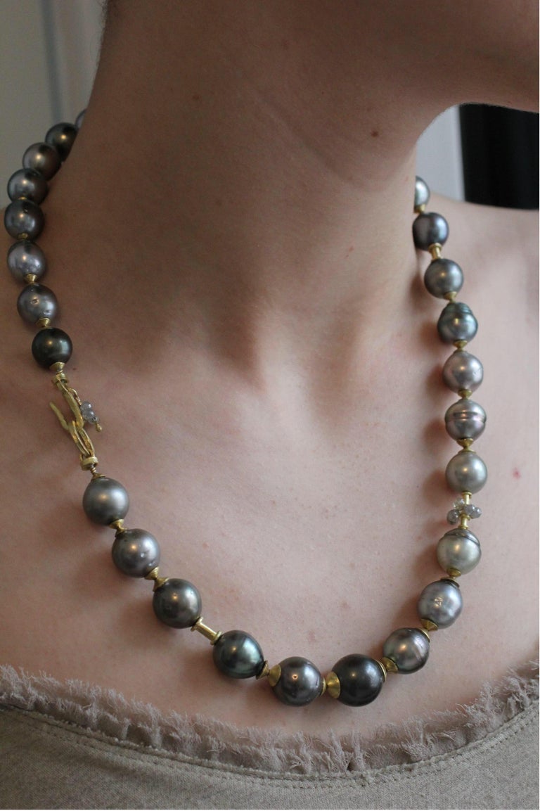 Tahitian Baroque Pearls Gray Diamonds 18K Gold Beaded Drop Necklace Bridal Gift For Sale 7