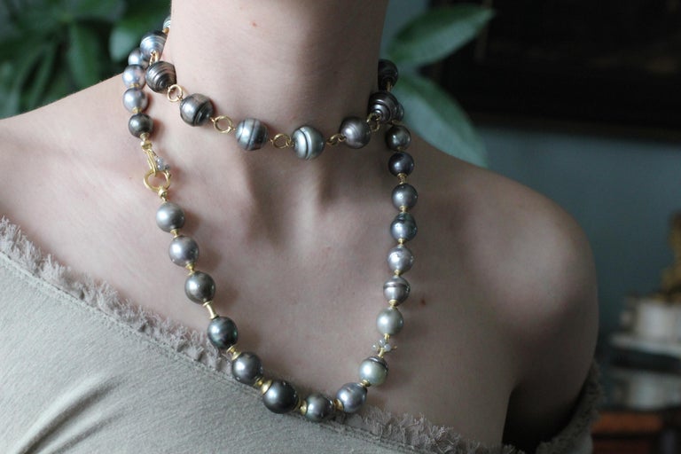 Tahitian Baroque Pearls Gray Diamonds 18K Gold Beaded Drop Necklace Bridal Gift For Sale 10
