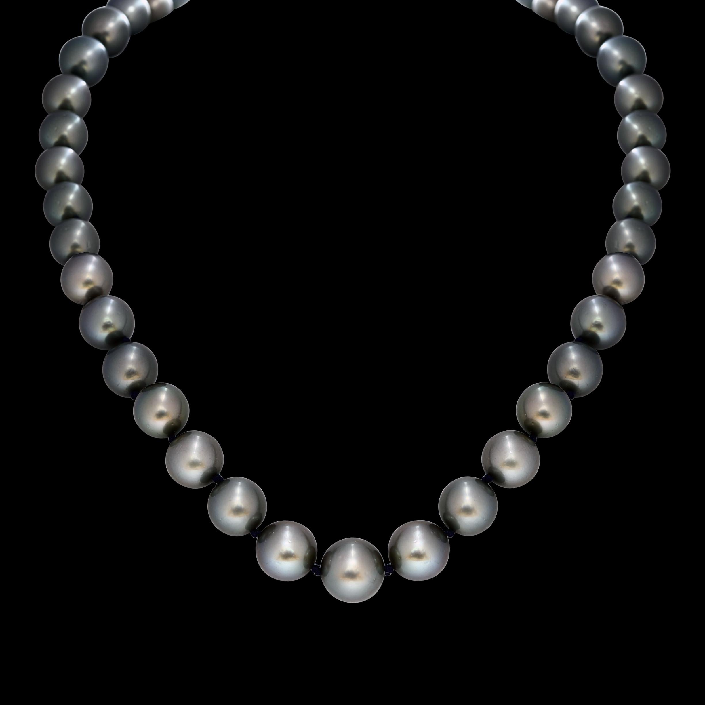 11-15 mm Tahitian Black Graduating Pearls Strand Necklace, Estate, WG For Sale 9