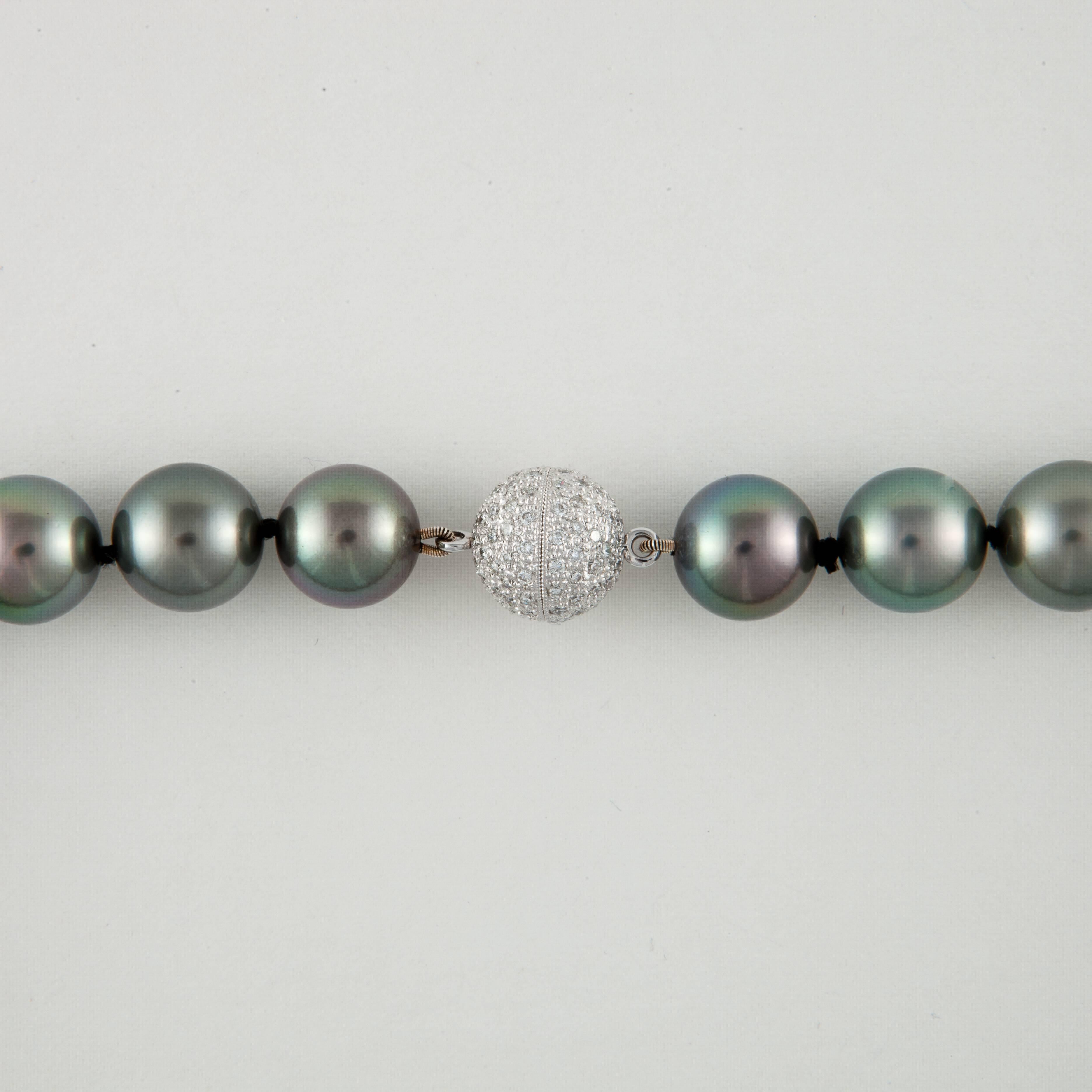 tahitian black pearl necklace value