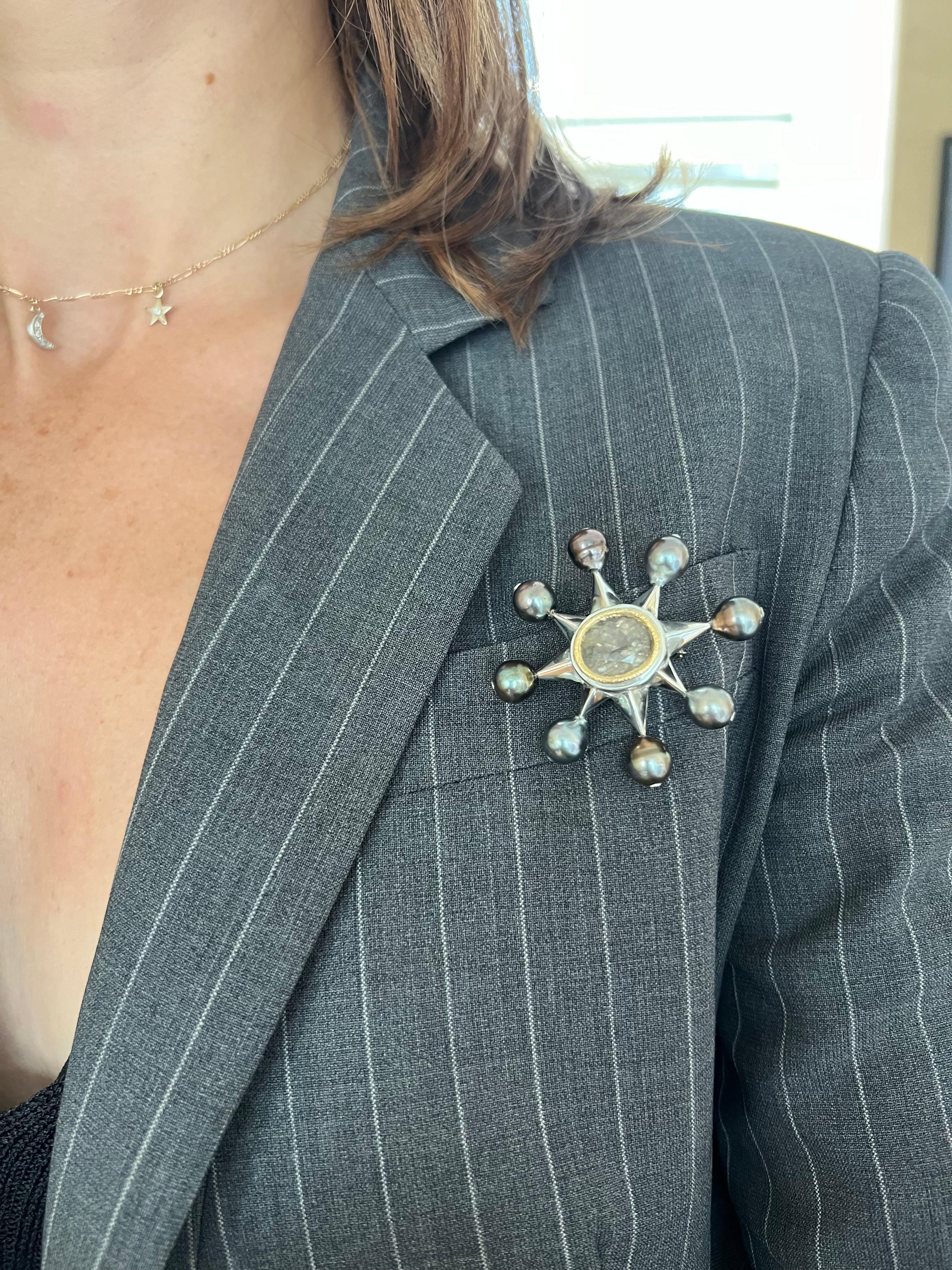 Round Cut Tahitian Black Pearl Spoke Starburst Brooch Gray Tourmaline Gold Silver Platinum For Sale