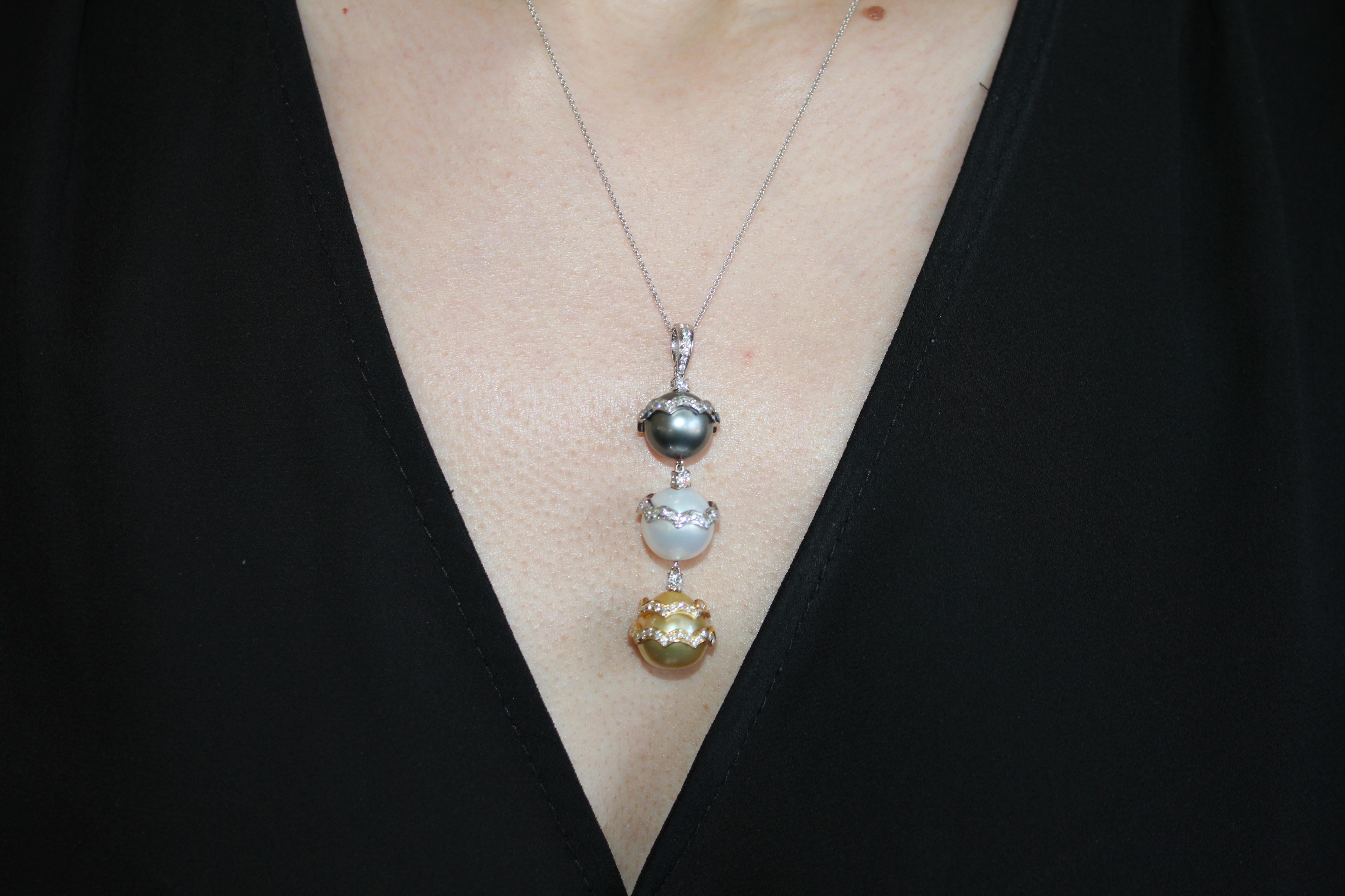 Women's or Men's Tahitian Black Yellow White Sea Pearl Diamond 18K White Gold Pendant Necklace For Sale