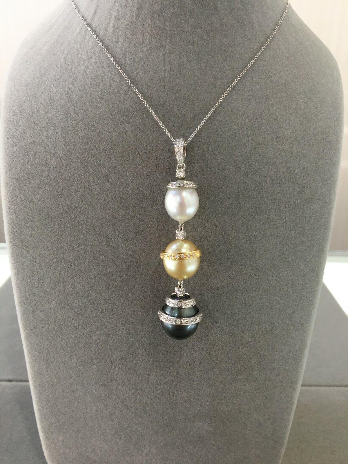Women's or Men's Tahitian Black Yellow White Sea Pearl Diamond White Gold Drop Pendant Necklace For Sale