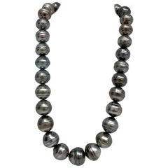 Tahitian Circled Button/Baroque Pearl Necklace with Gold Clasp