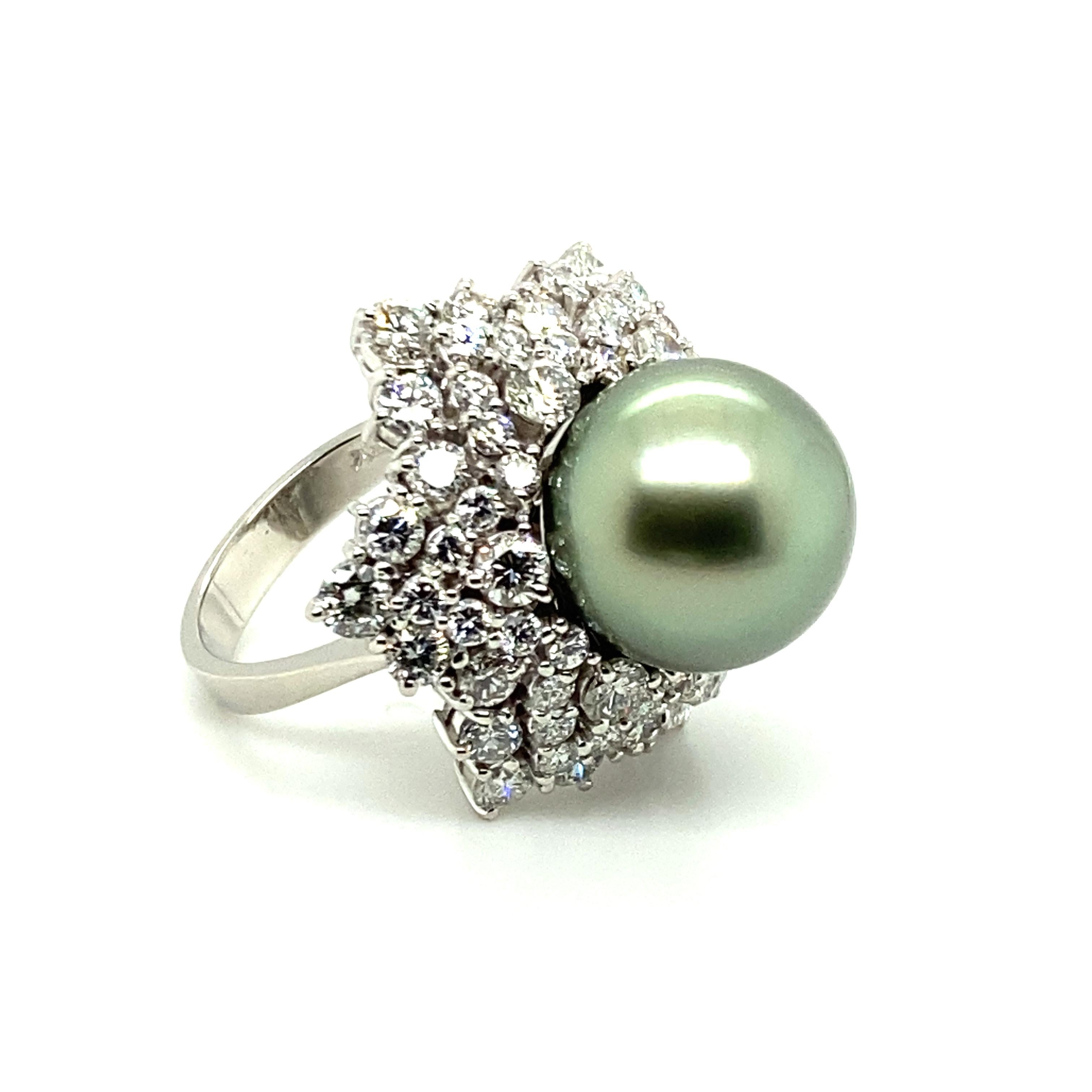 Tahitian Cultured Pearl and Diamond Ring in Platinum 950 For Sale 2