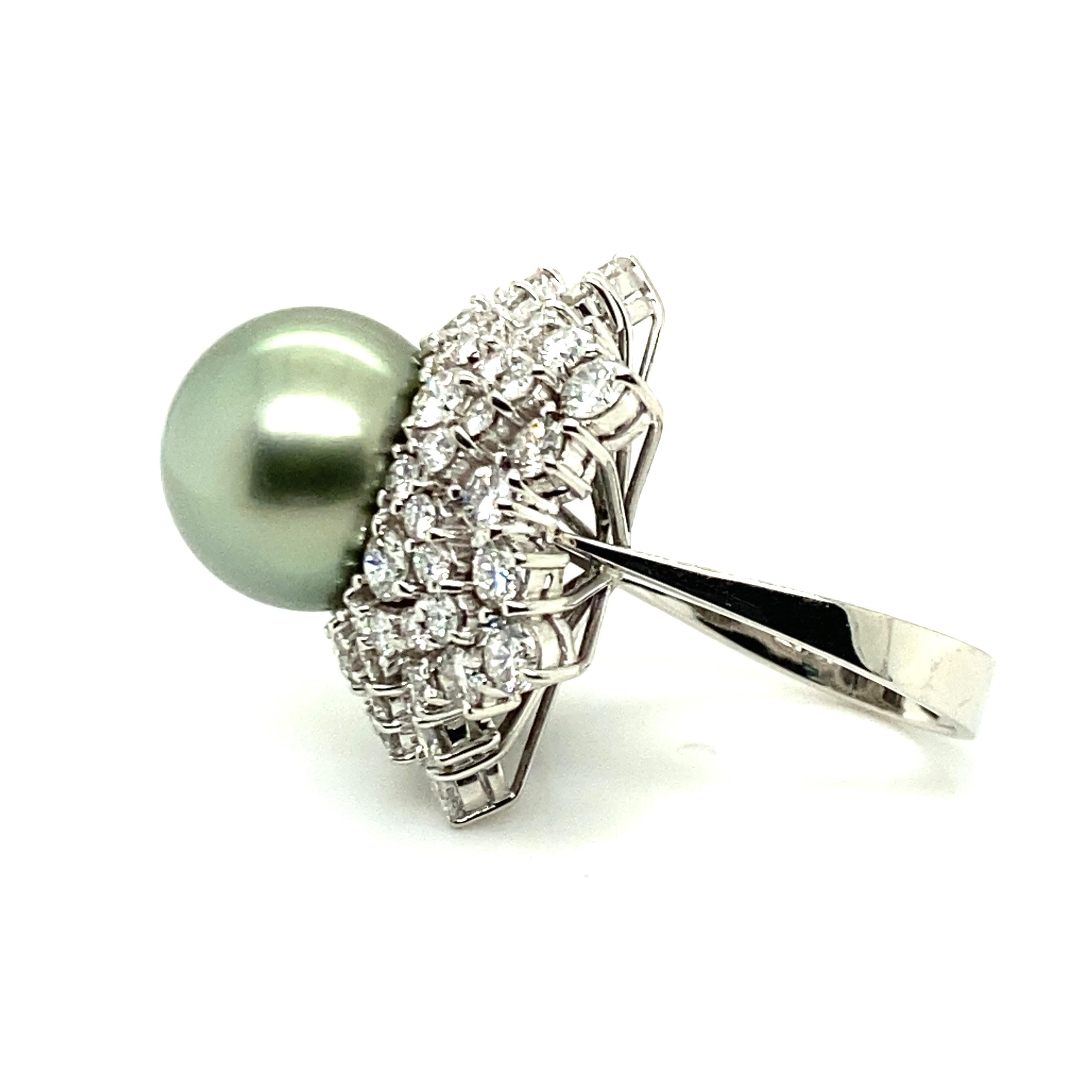 Brilliant Cut Tahitian Cultured Pearl and Diamond Ring in Platinum 950 For Sale