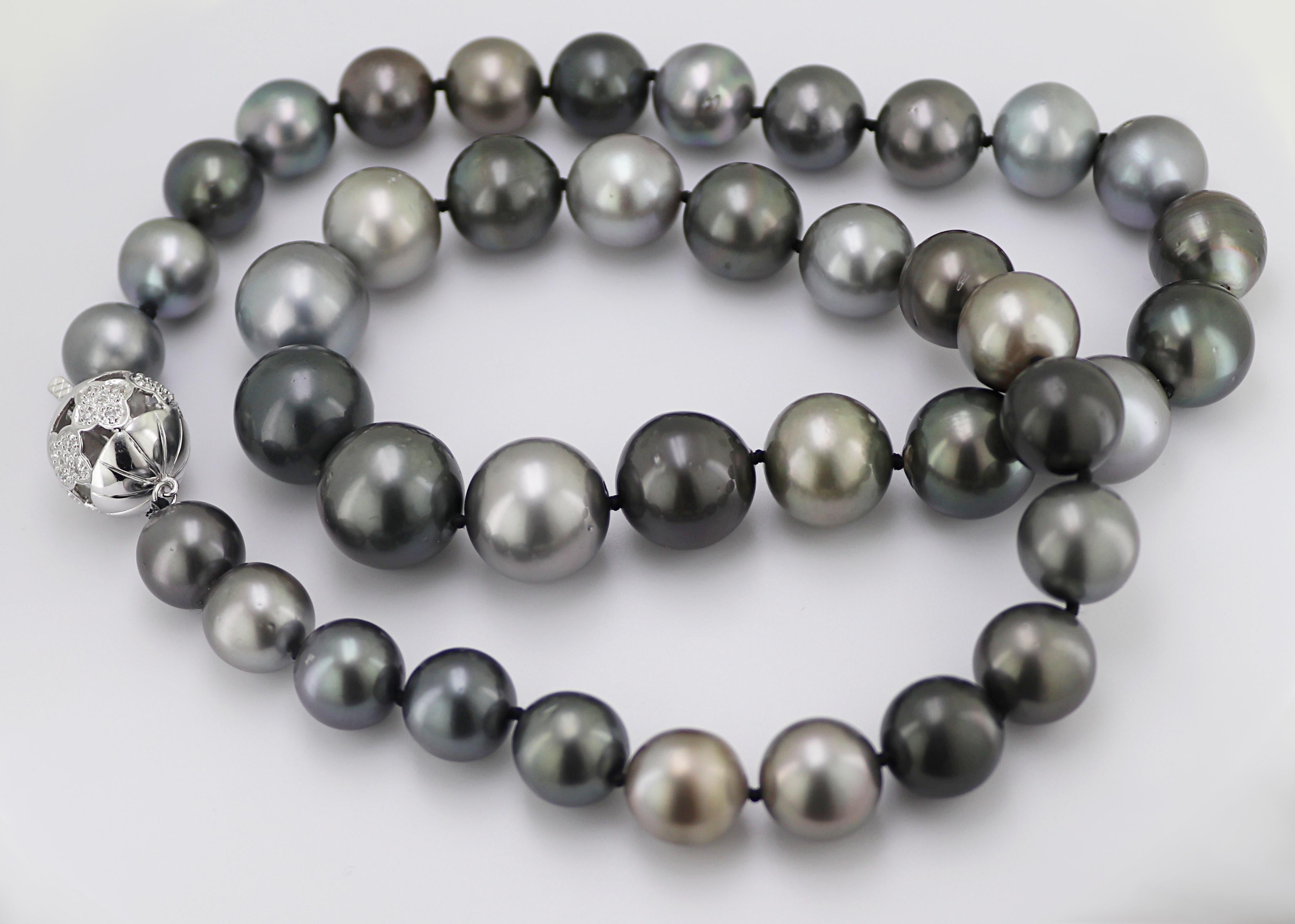 Round Cut Tahitian Cultured Pearl, Diamond, 18K White Gold Necklace For Sale