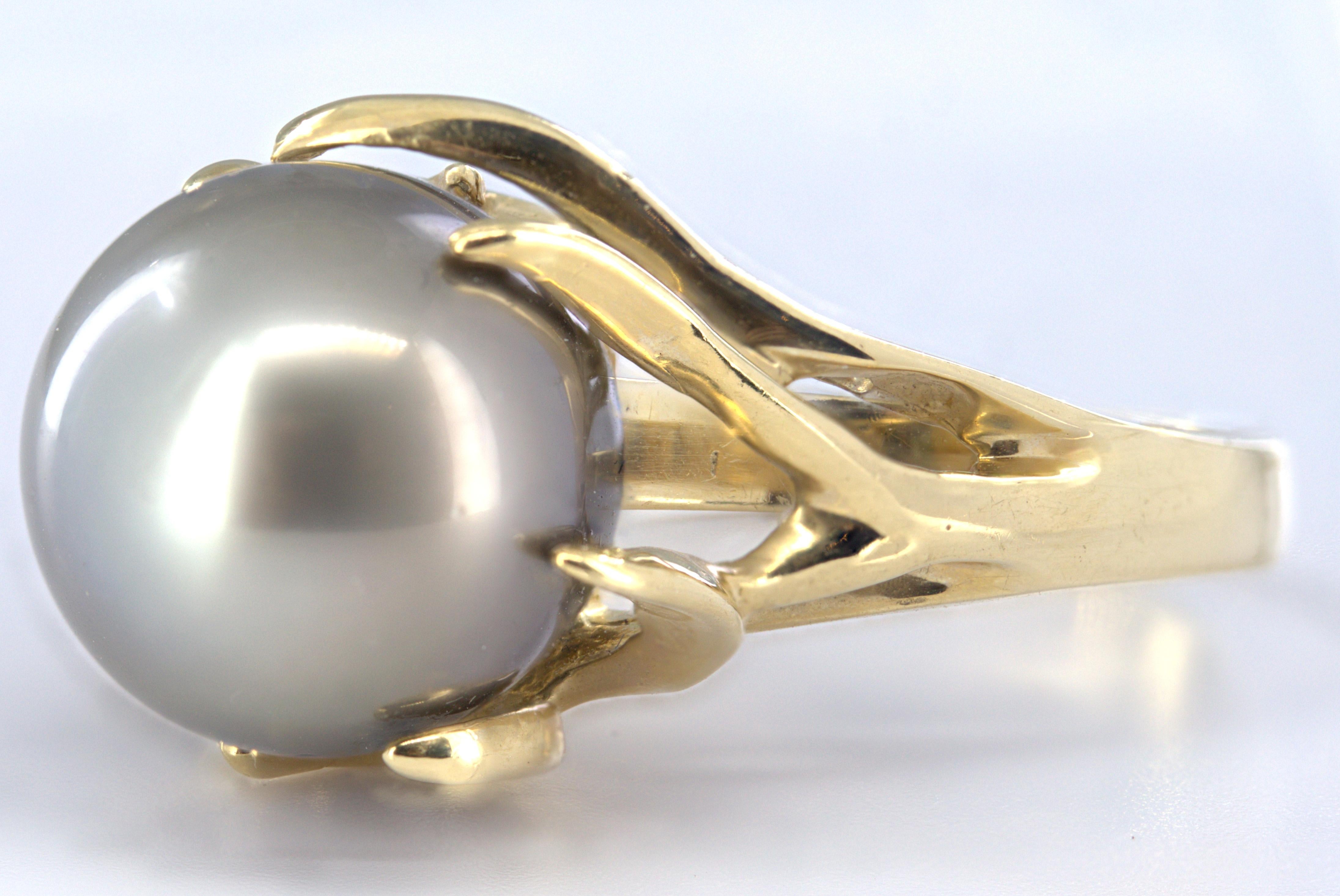 Tahitian Gray Cultured Pearl, 14K Yellow Gold Ring For Sale 5