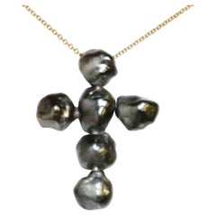 Collier croix en or jaune 14k avec perles de Tahiti et diamants Chaîne réglable 18".