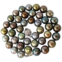Collier de perles naturelles multicolores de Tahiti 41 perles