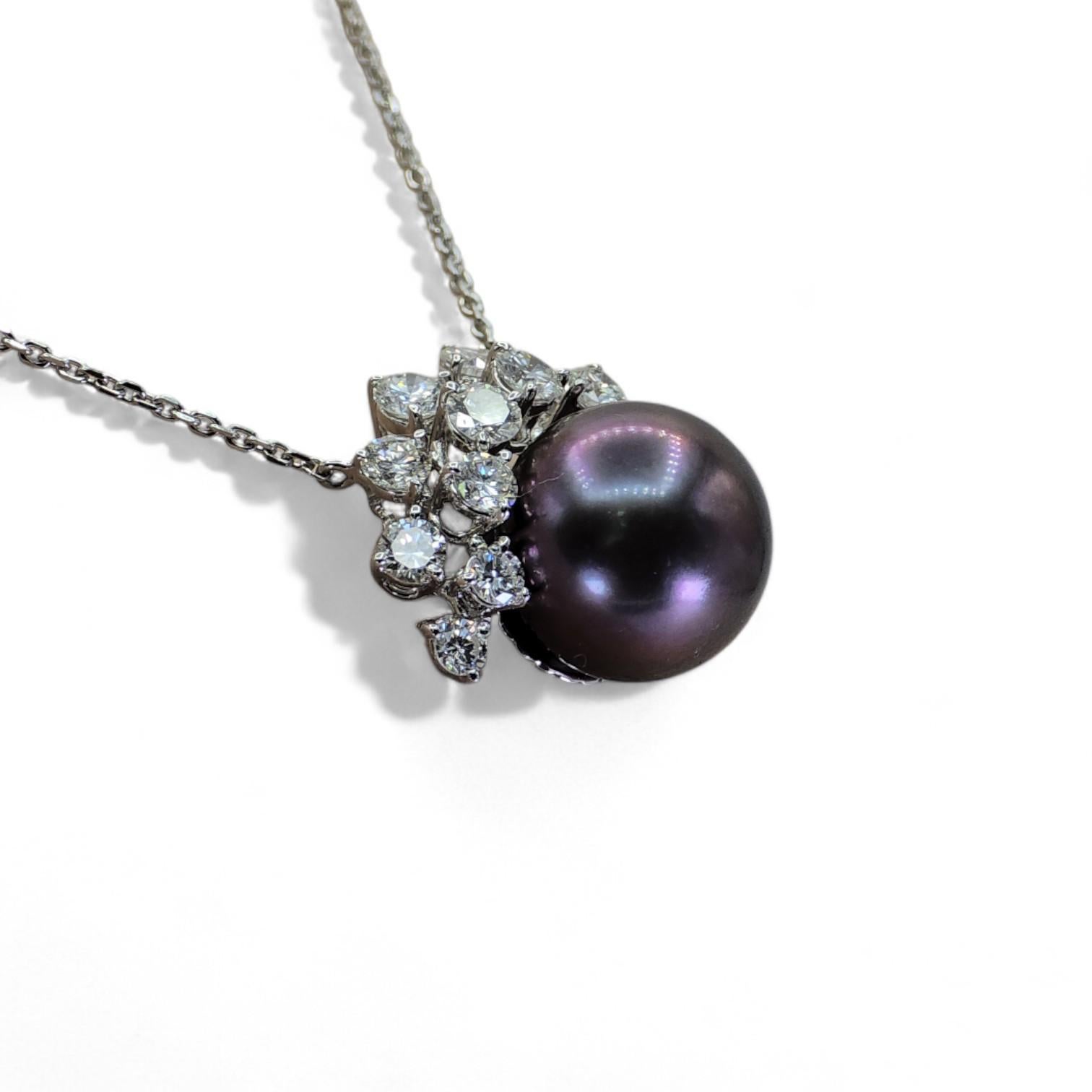 Colgante de perla negra natural de Tahití de oro blanco de 18k 750 y diamante natural en venta 3