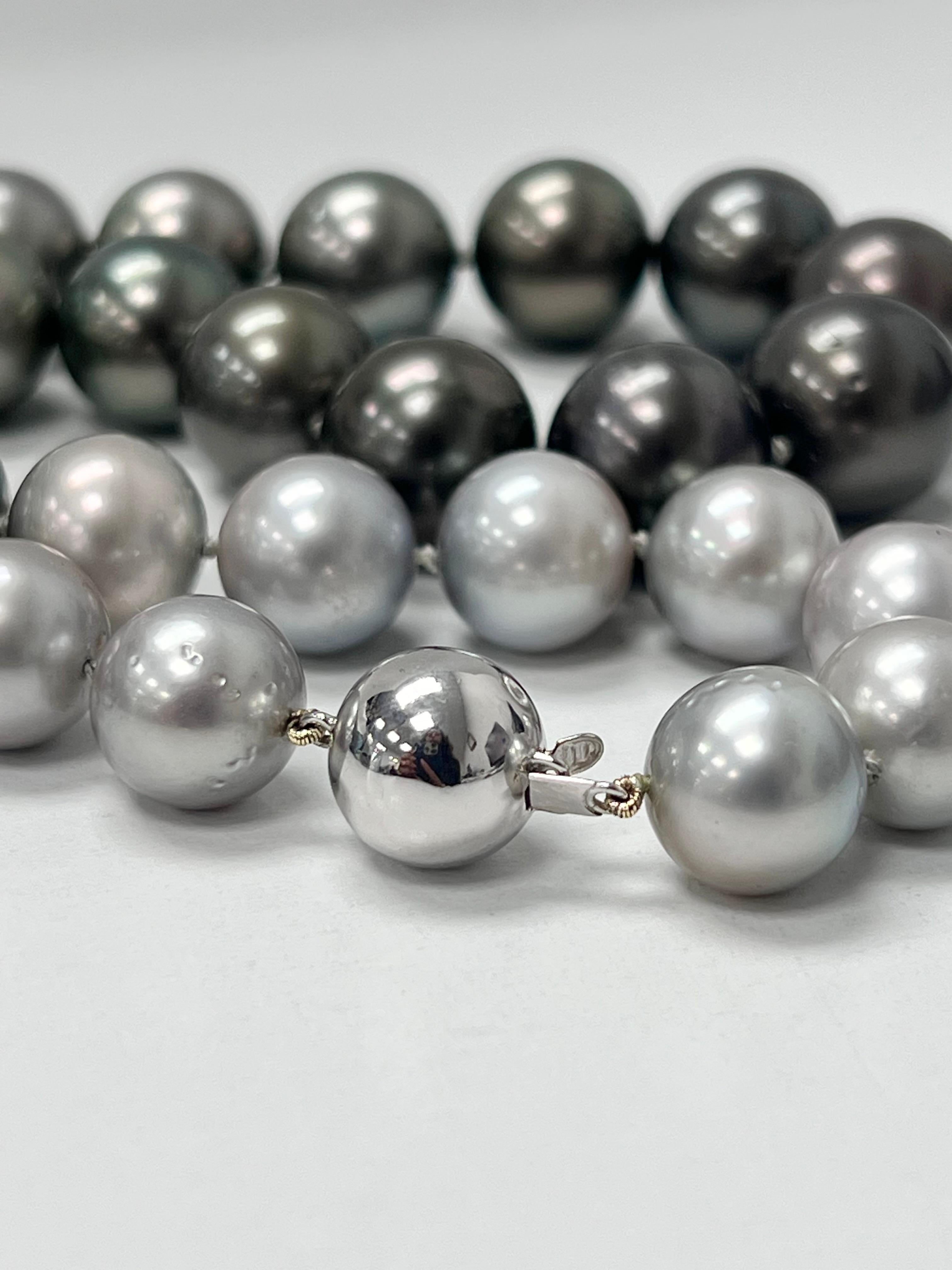 Moderno Collana Tahitian Ombre in vendita